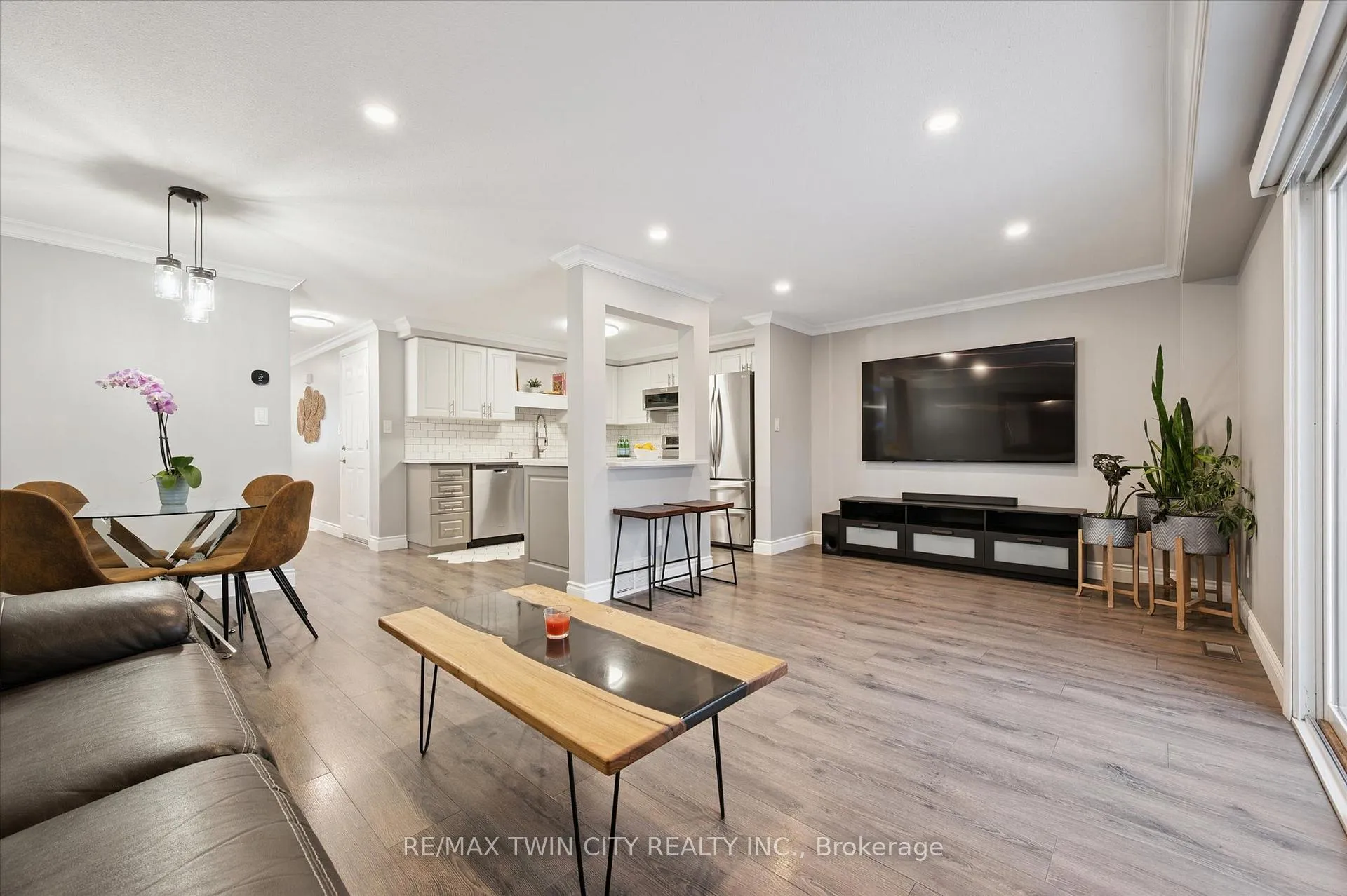 Photo 6 of 145 Prosperity Drive, Kitchener — HOMEH
