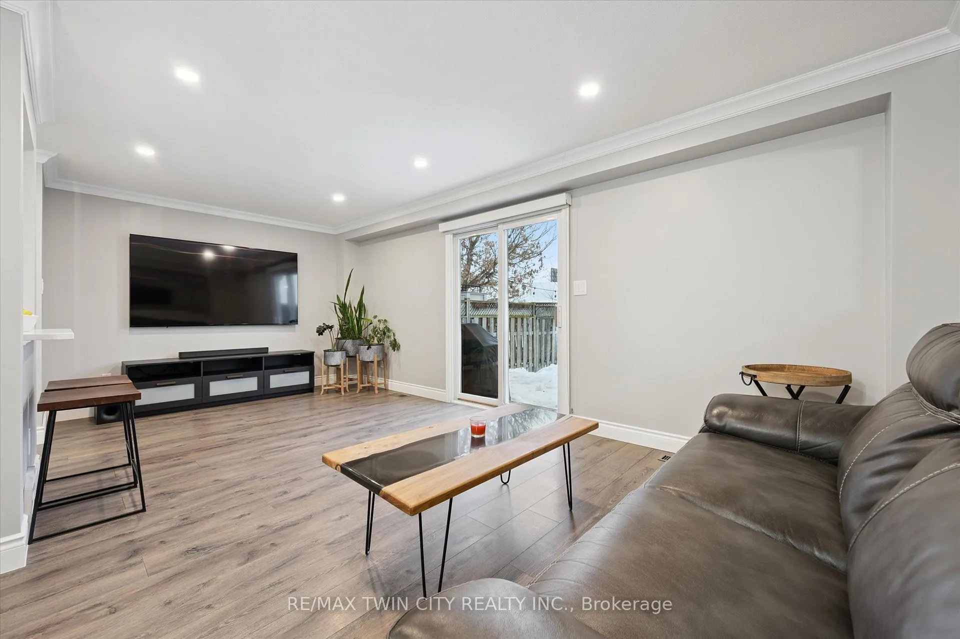 Photo 8 of 145 Prosperity Drive, Kitchener — HOMEH