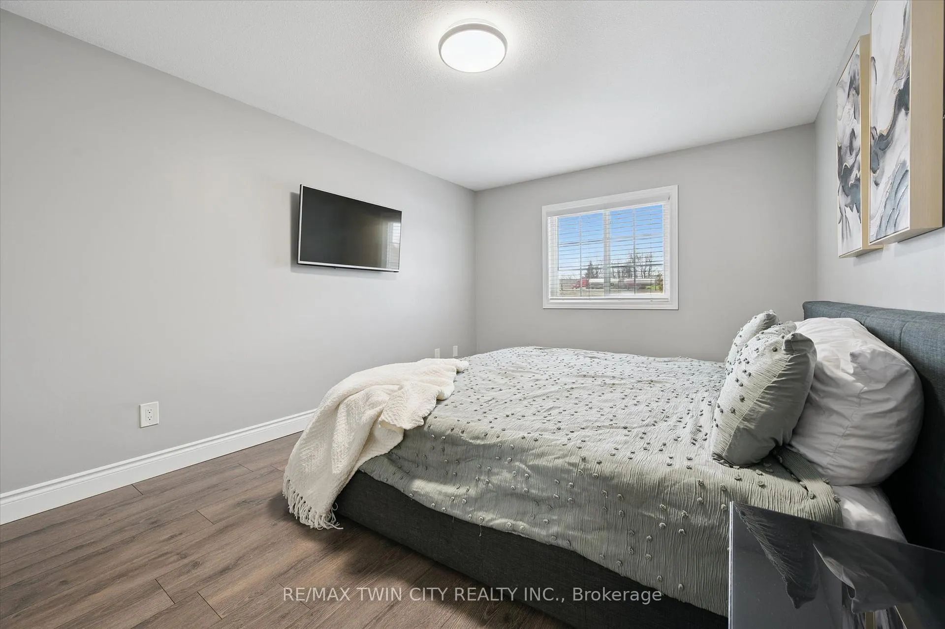 Photo 18 of 145 Prosperity Drive, Kitchener — HOMEH
