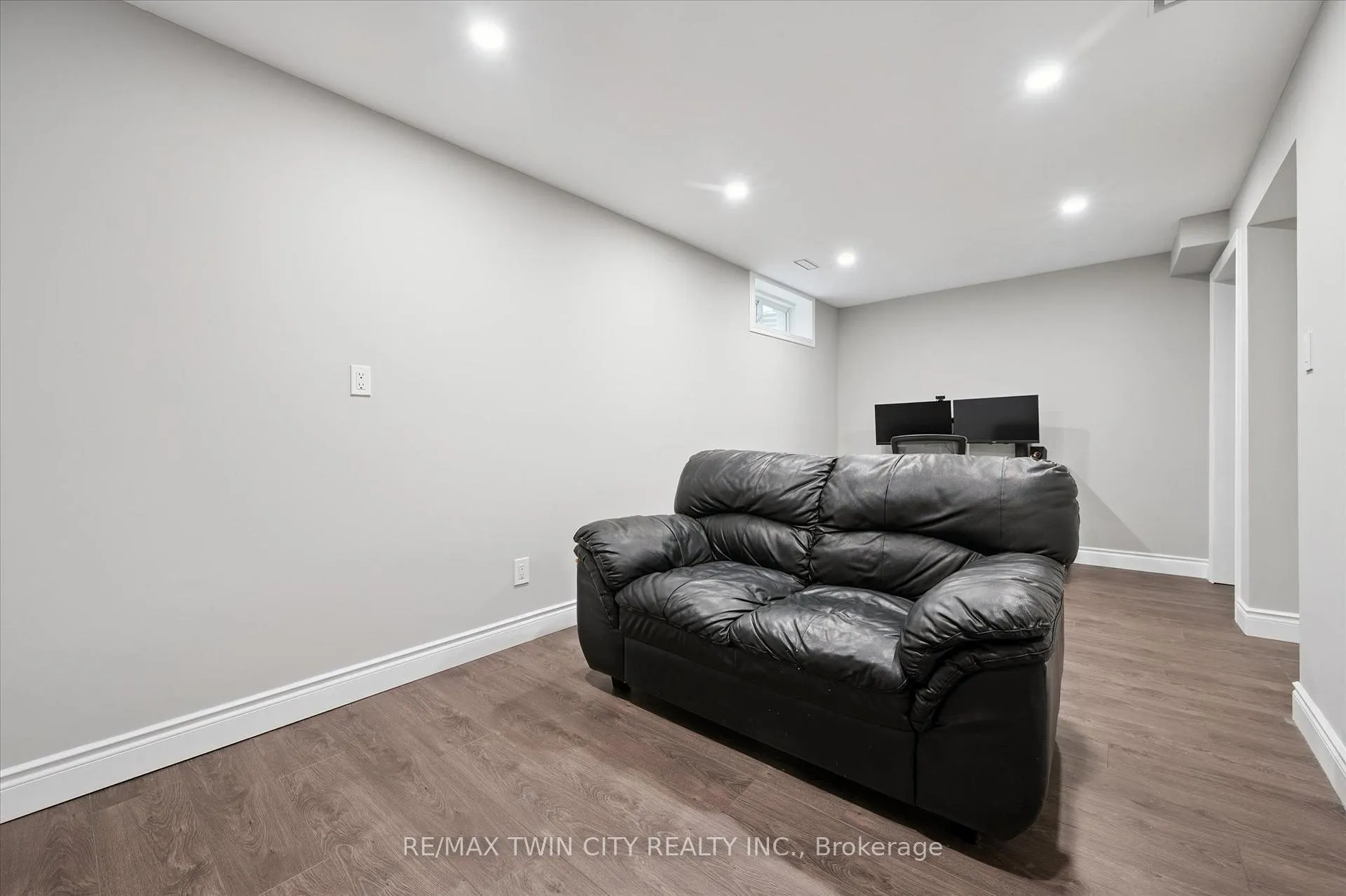 Photo 26 of 145 Prosperity Drive, Kitchener — HOMEH