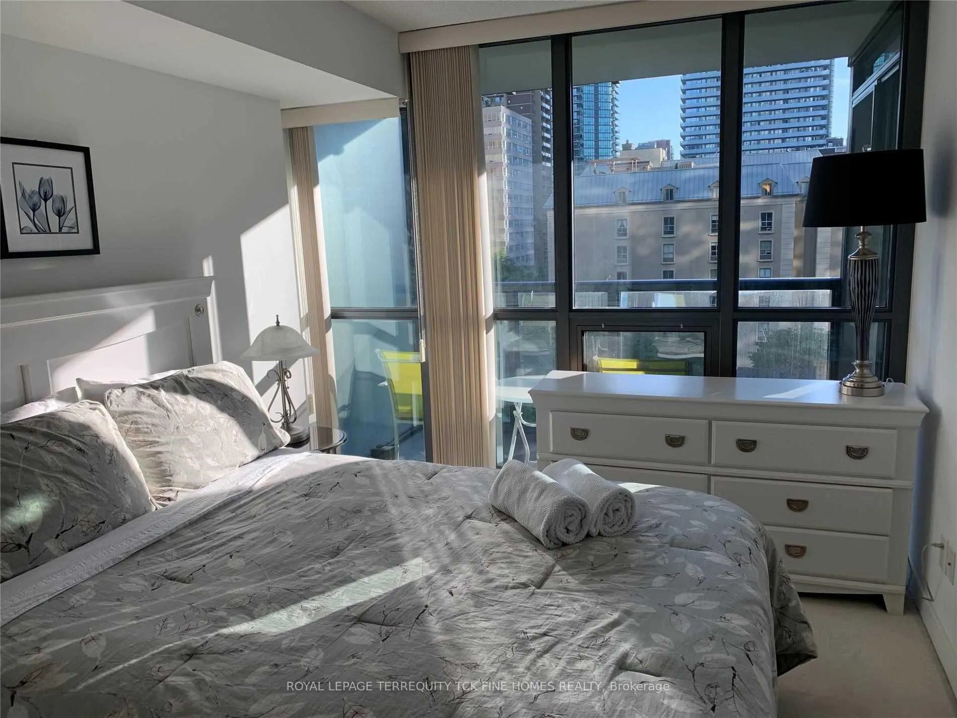 Photo 8 of Unit 706, 110 Charles Street E, Toronto, Church-Yonge Corridor — HOMEH