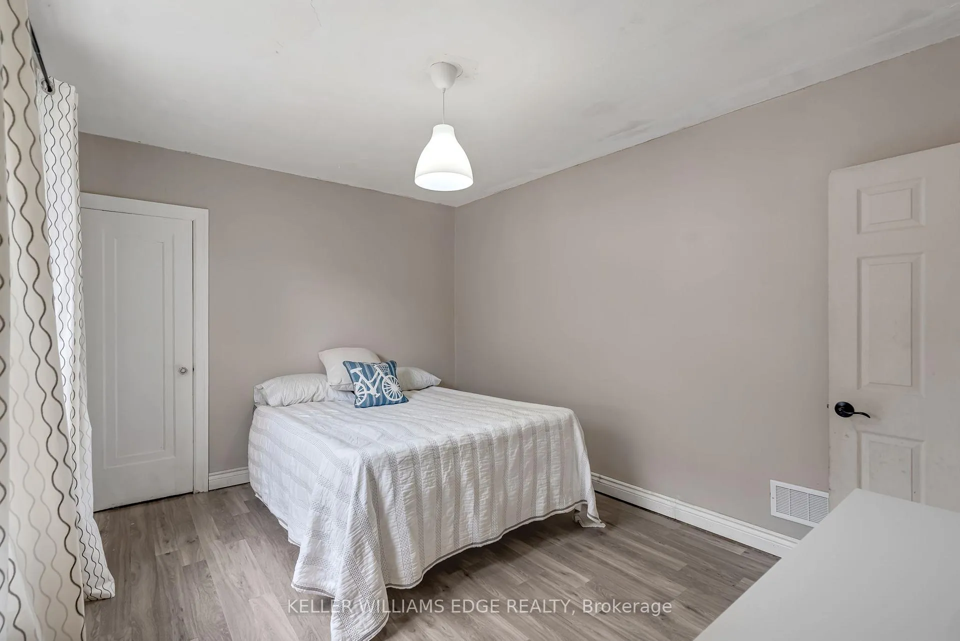 Photo 12 of 165 Rosewood Road, Hamilton, Glenview — HOMEH