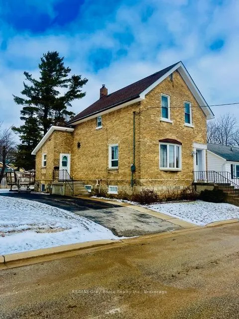 Photo 3 of 76 5th Street S, Arran-Elderslie — HOMEH