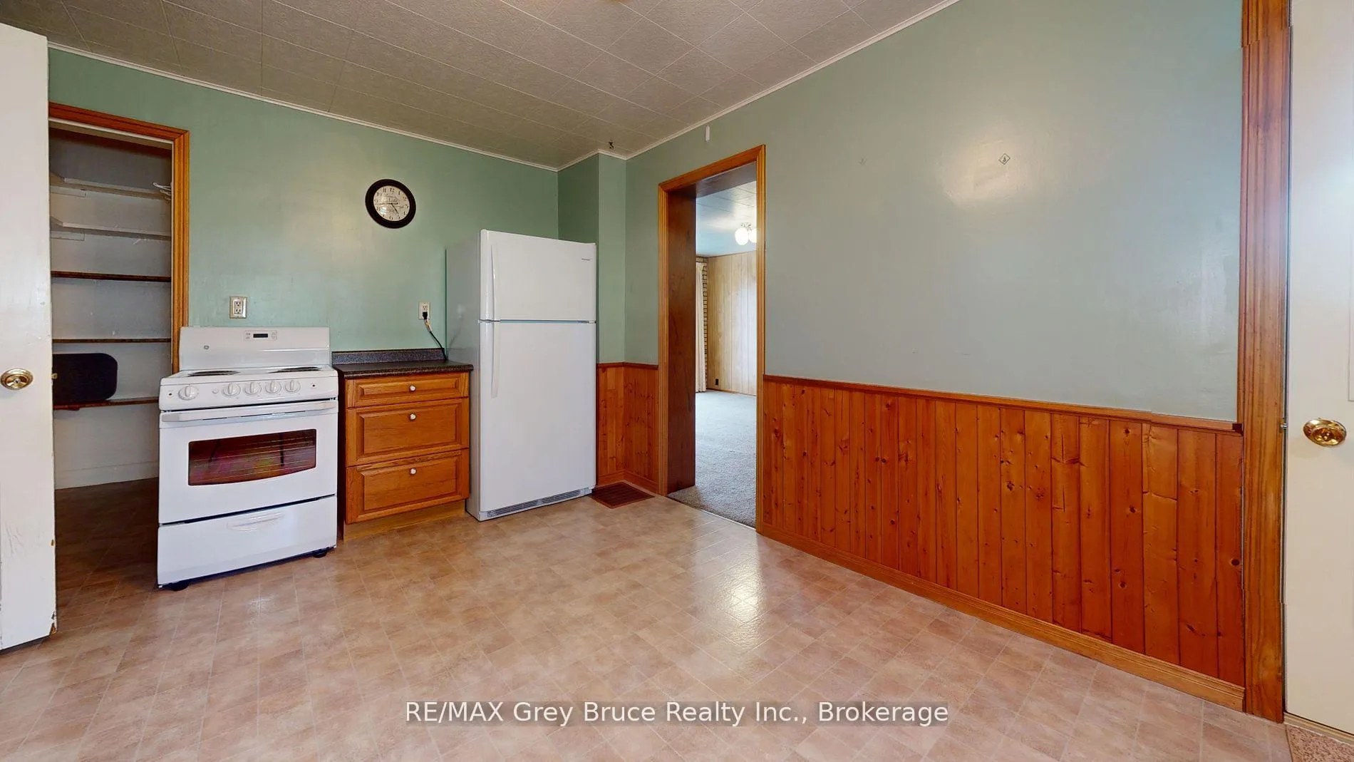 Photo 6 of 76 5th Street S, Arran-Elderslie — HOMEH