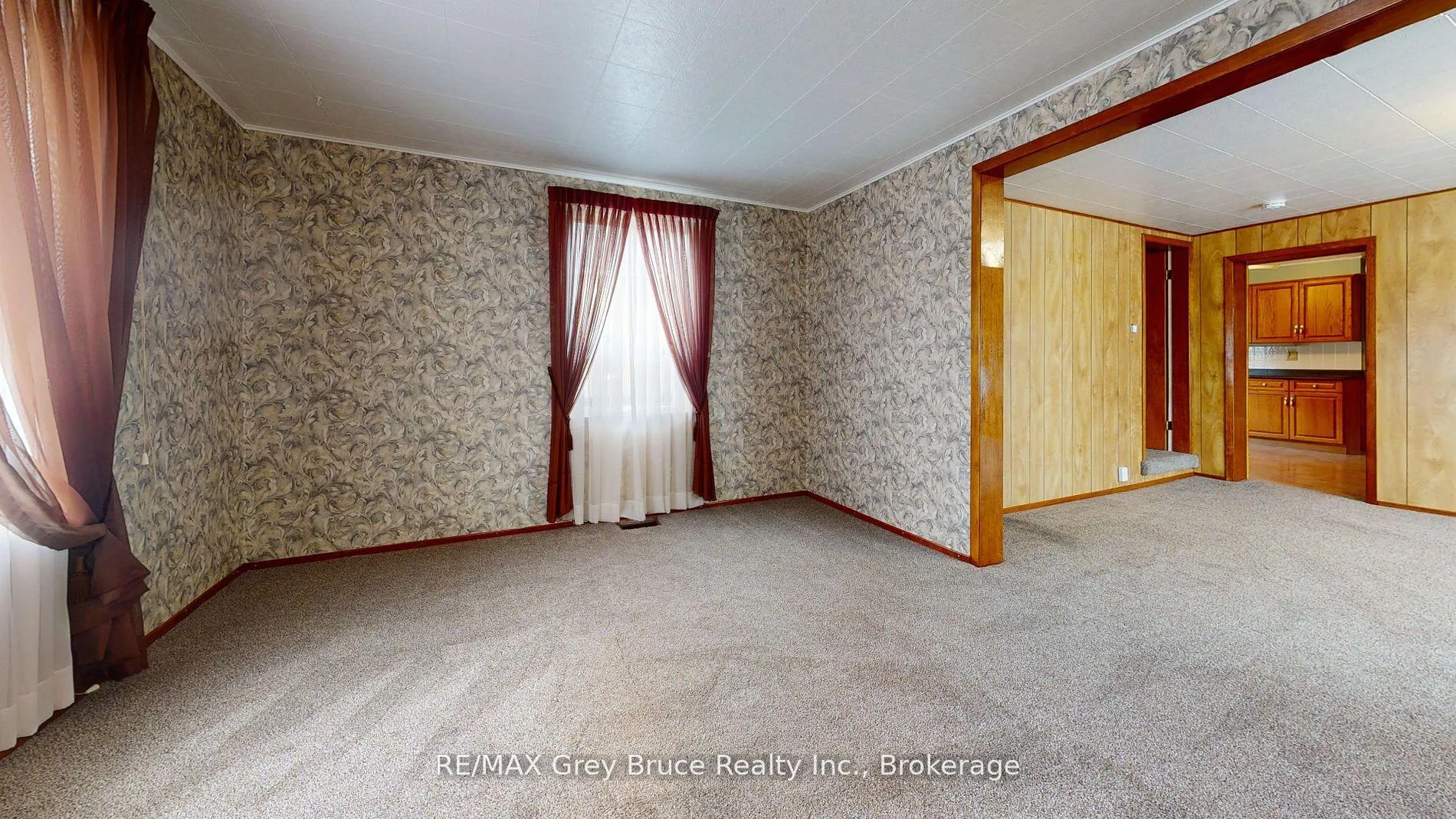 Photo 8 of 76 5th Street S, Arran-Elderslie — HOMEH