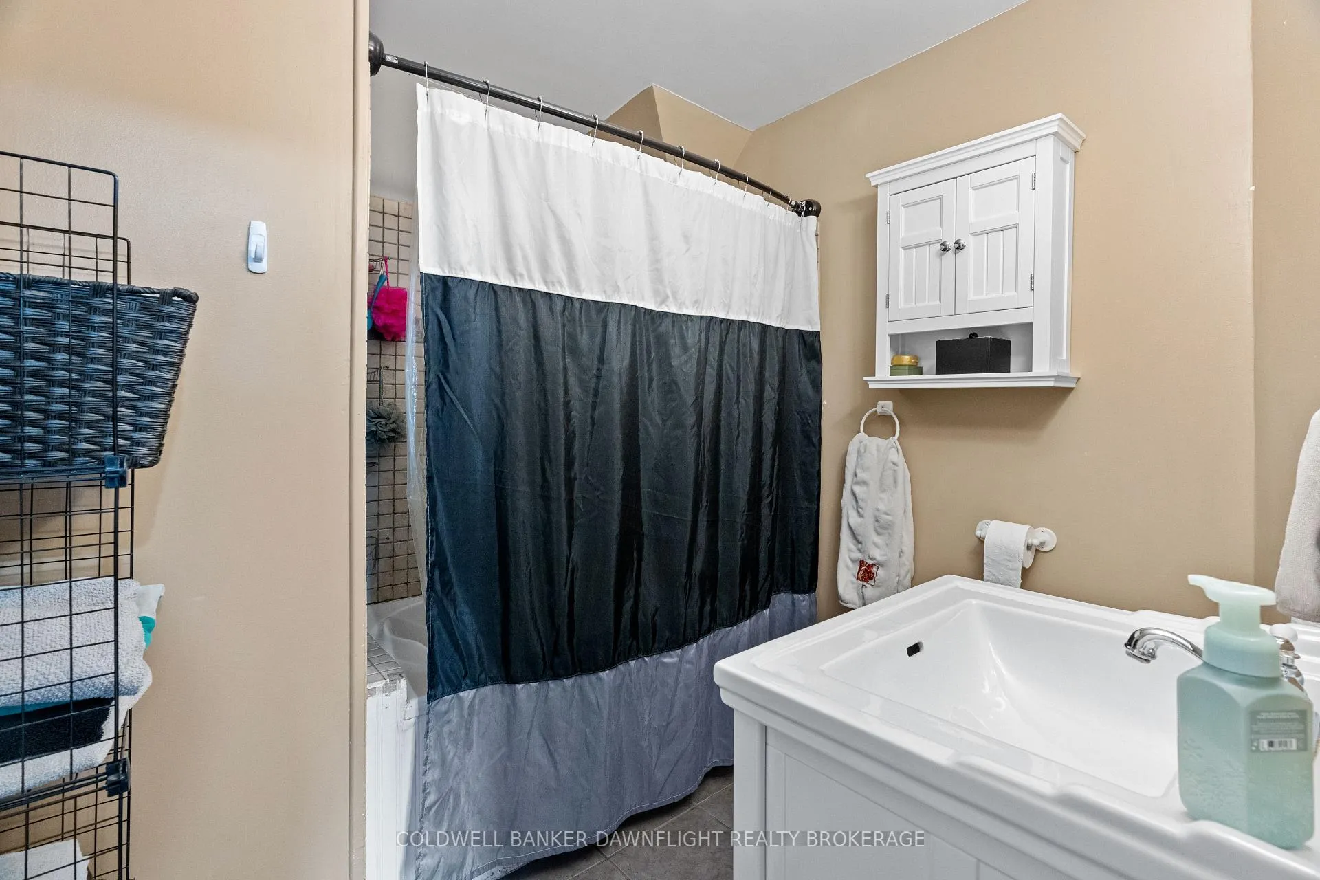 Photo 29 of 96 Main Street S, South Huron, Exeter — HOMEH