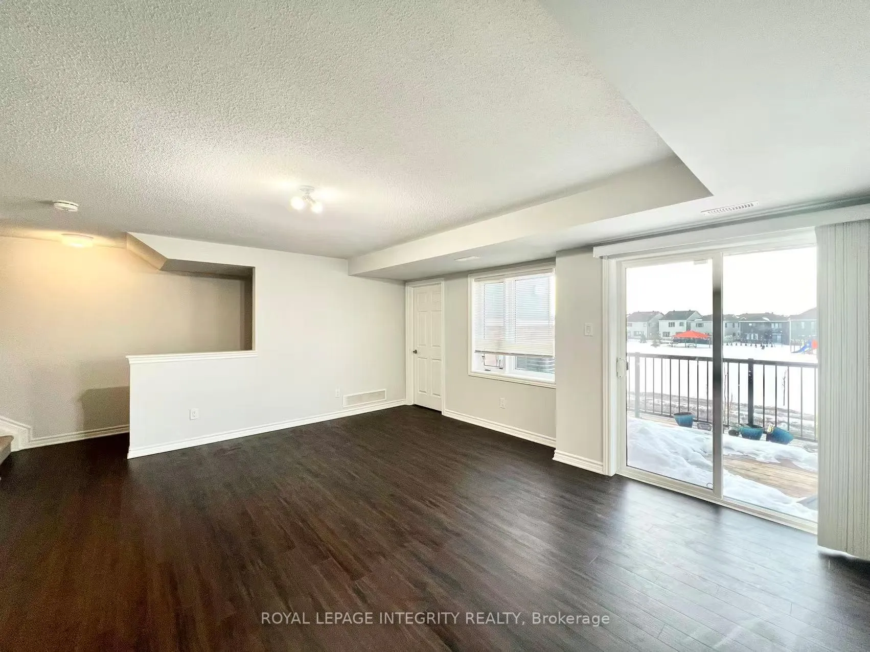 Photo 10 of 848 Atlas Terrace, Ottawa, Kanata - Emerald Meadows/Trailwest — HOMEH