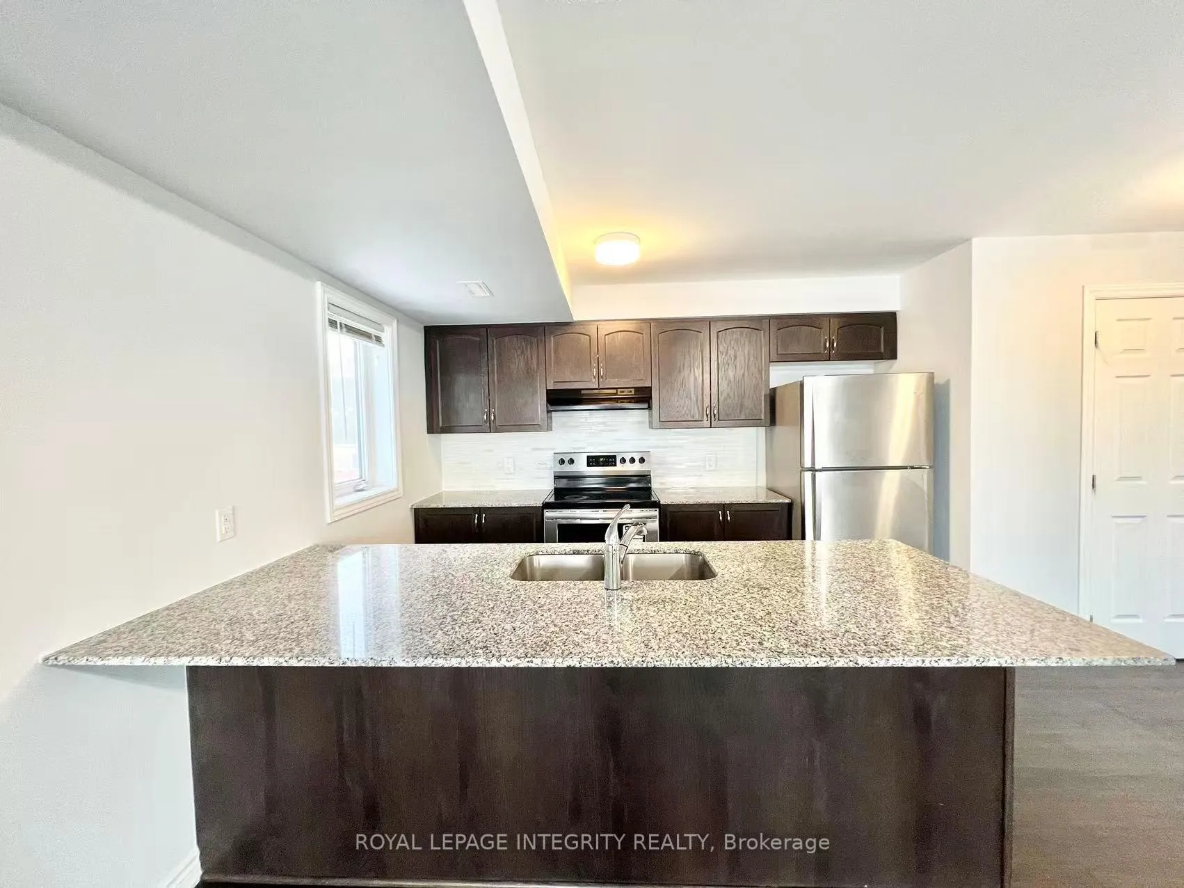 Photo 14 of 848 Atlas Terrace, Ottawa, Kanata - Emerald Meadows/Trailwest — HOMEH