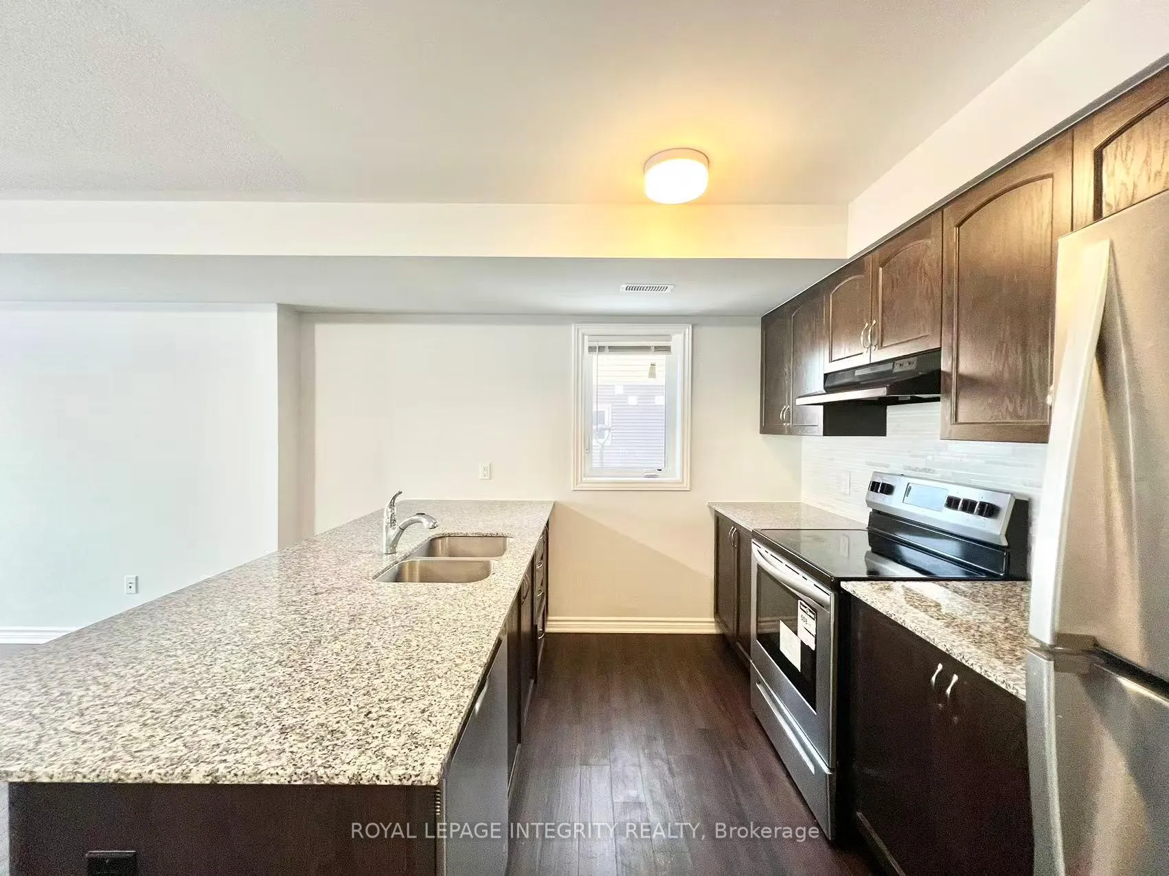 Photo 17 of 848 Atlas Terrace, Ottawa, Kanata - Emerald Meadows/Trailwest — HOMEH