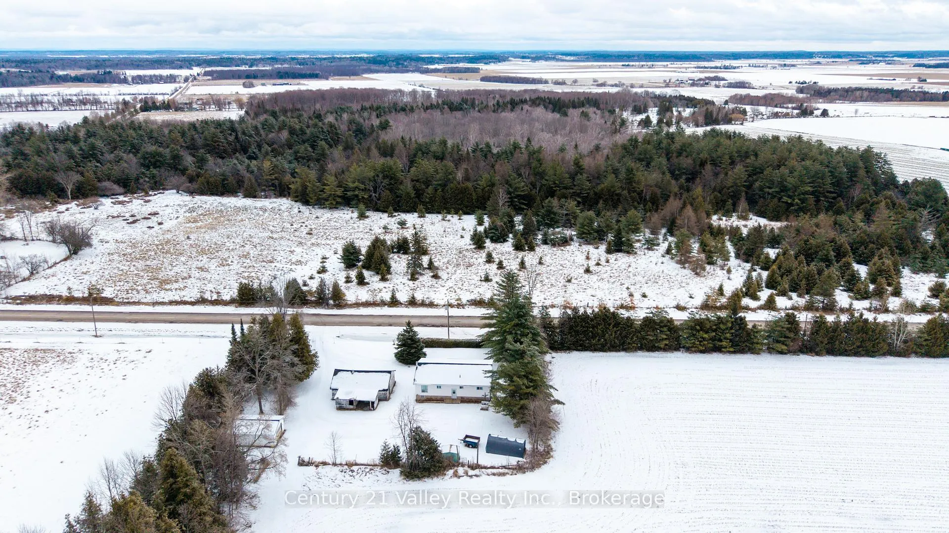 Photo 2 of 911 Bulger Road, North Algona Wilberforce, North Algona/Wilberforce Twp — HOMEH