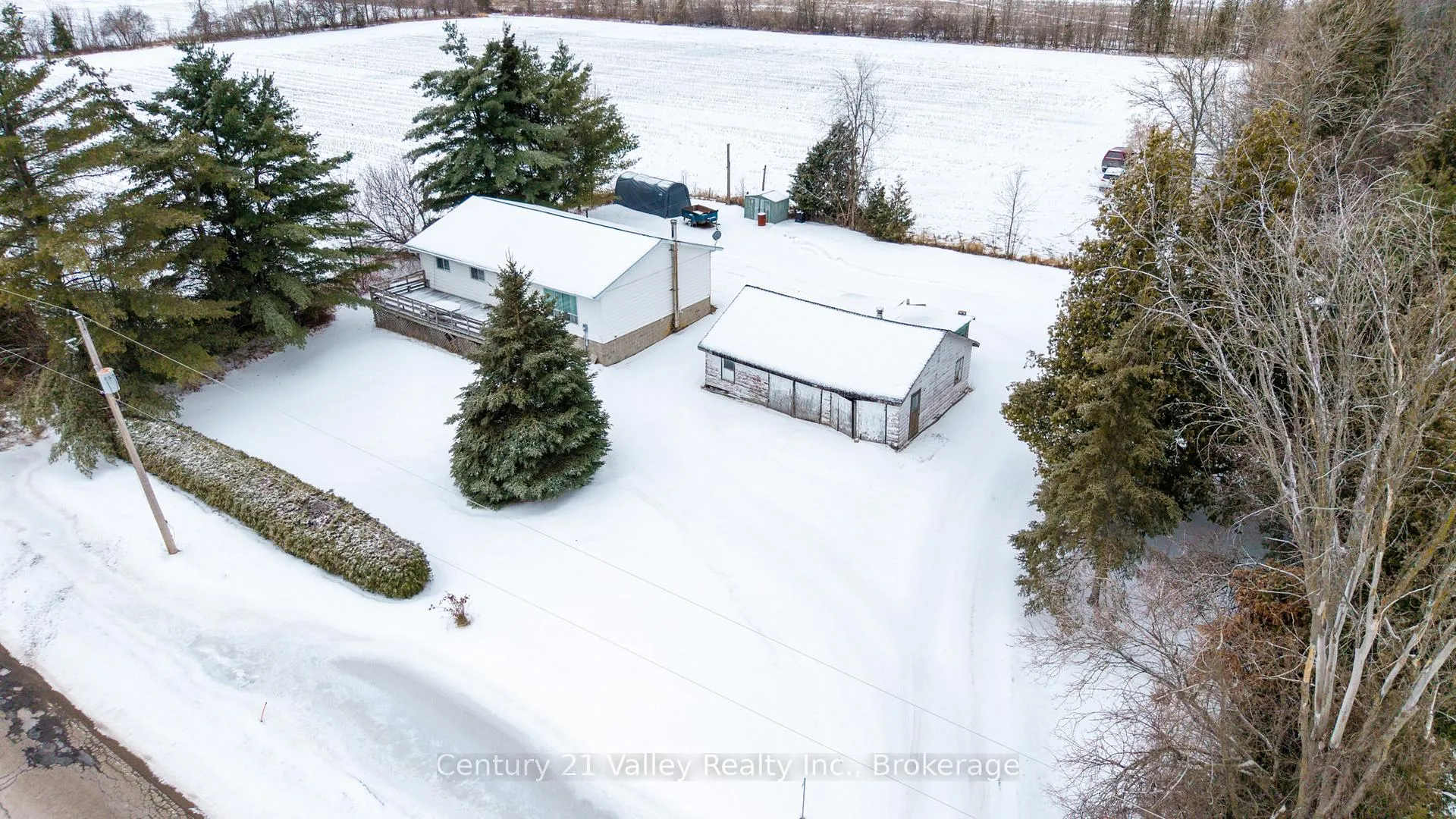 Photo 4 of 911 Bulger Road, North Algona Wilberforce, North Algona/Wilberforce Twp — HOMEH