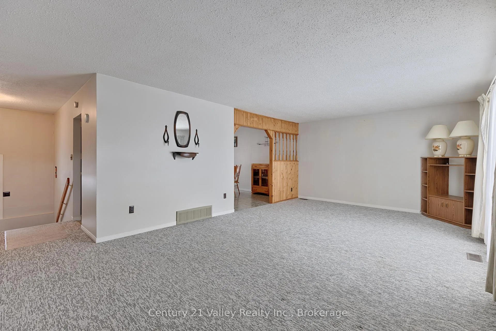 Photo 11 of 911 Bulger Road, North Algona Wilberforce, North Algona/Wilberforce Twp — HOMEH