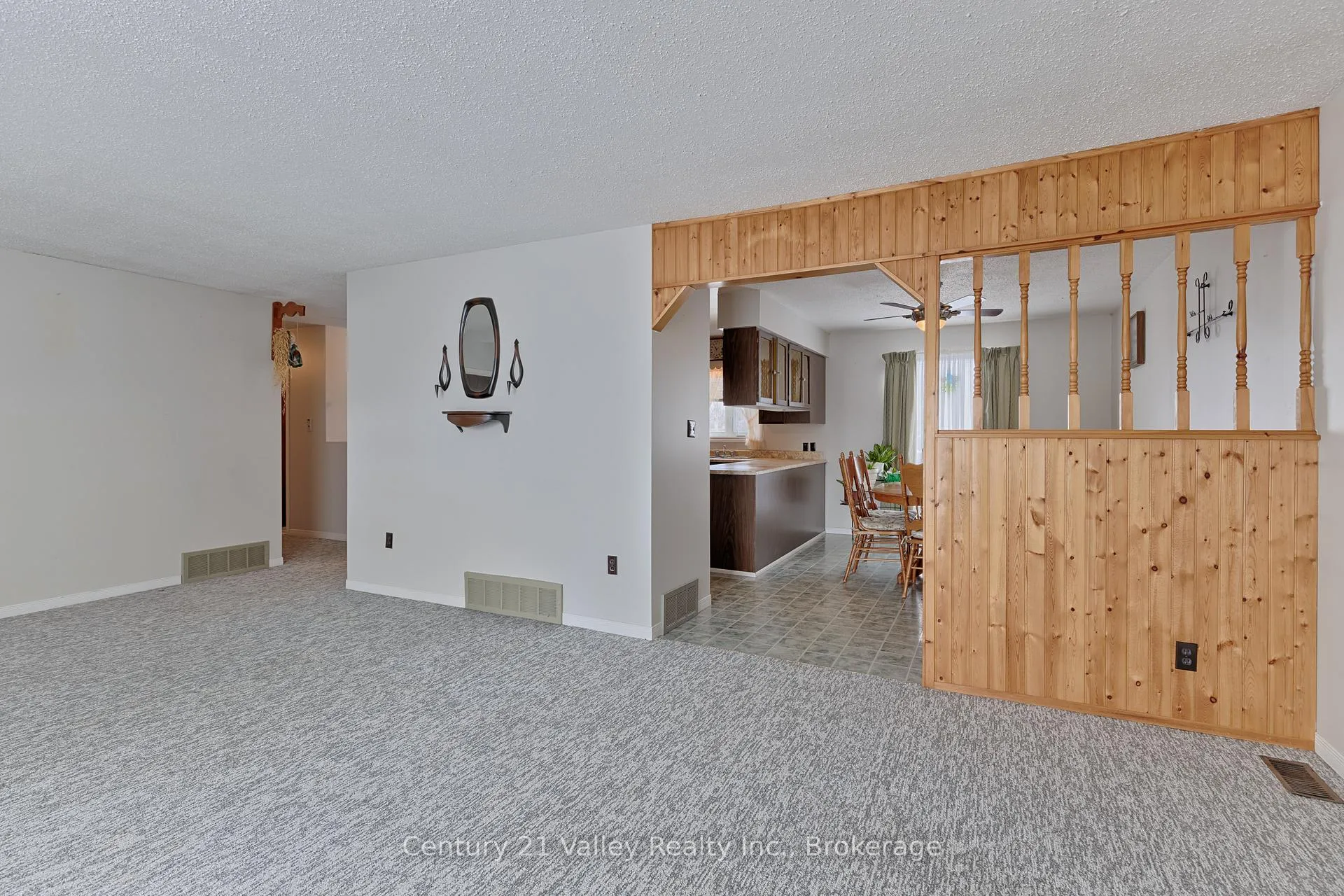Photo 12 of 911 Bulger Road, North Algona Wilberforce, North Algona/Wilberforce Twp — HOMEH