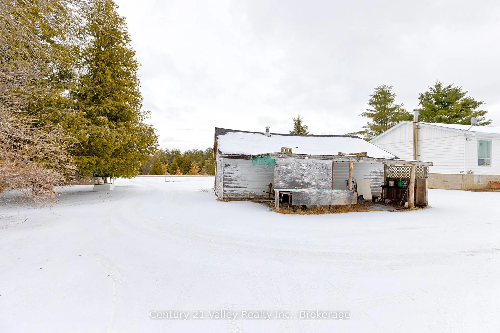 Photo 37 of 911 Bulger Road, North Algona Wilberforce, North Algona/Wilberforce Twp — HOMEH