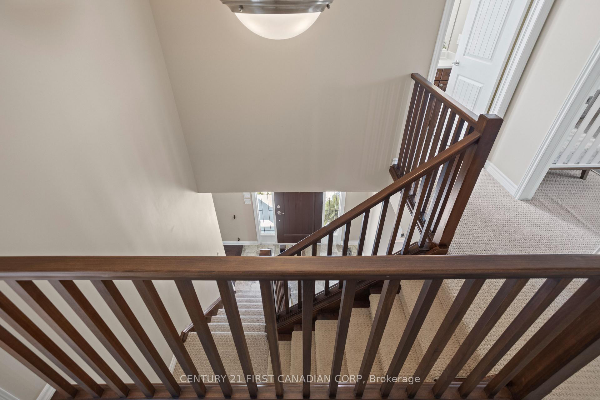 Photo 21 of 168 Watson Street, Lucan Biddulph, Lucan — HOMEH