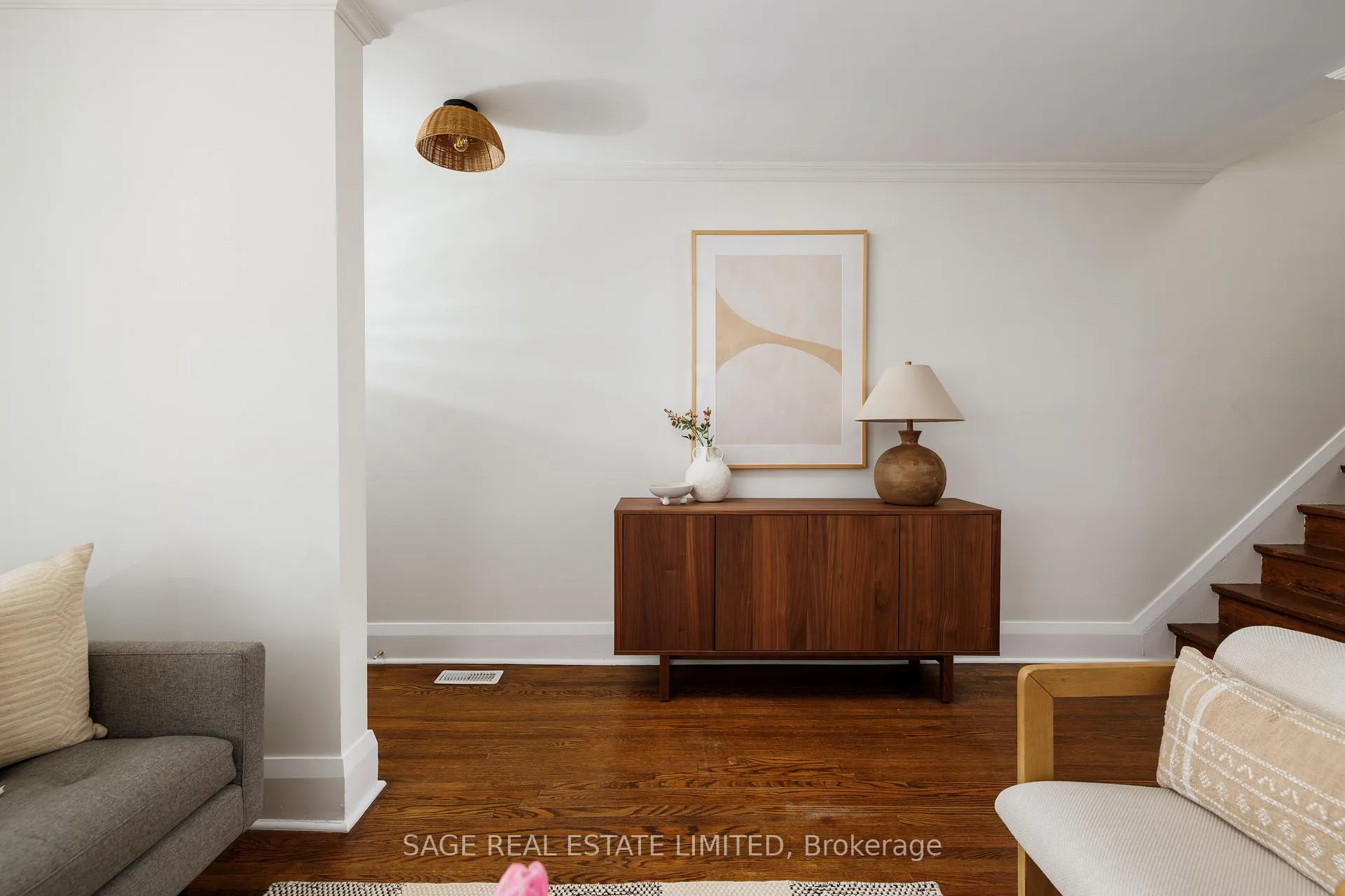 Photo 9 of 292A Woodfield Road, Toronto, Greenwood-Coxwell — HOMEH