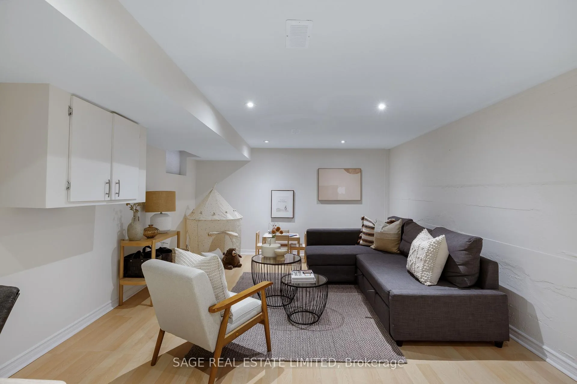 Photo 36 of 292A Woodfield Road, Toronto, Greenwood-Coxwell — HOMEH
