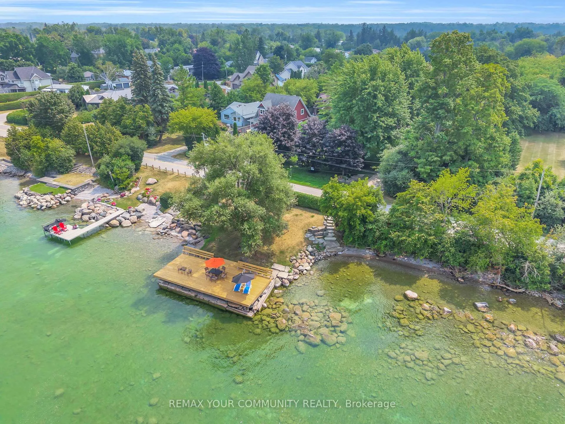 Photo 5 of 515 Lake Drive E, Georgina, Historic Lakeshore Communities — HOMEH