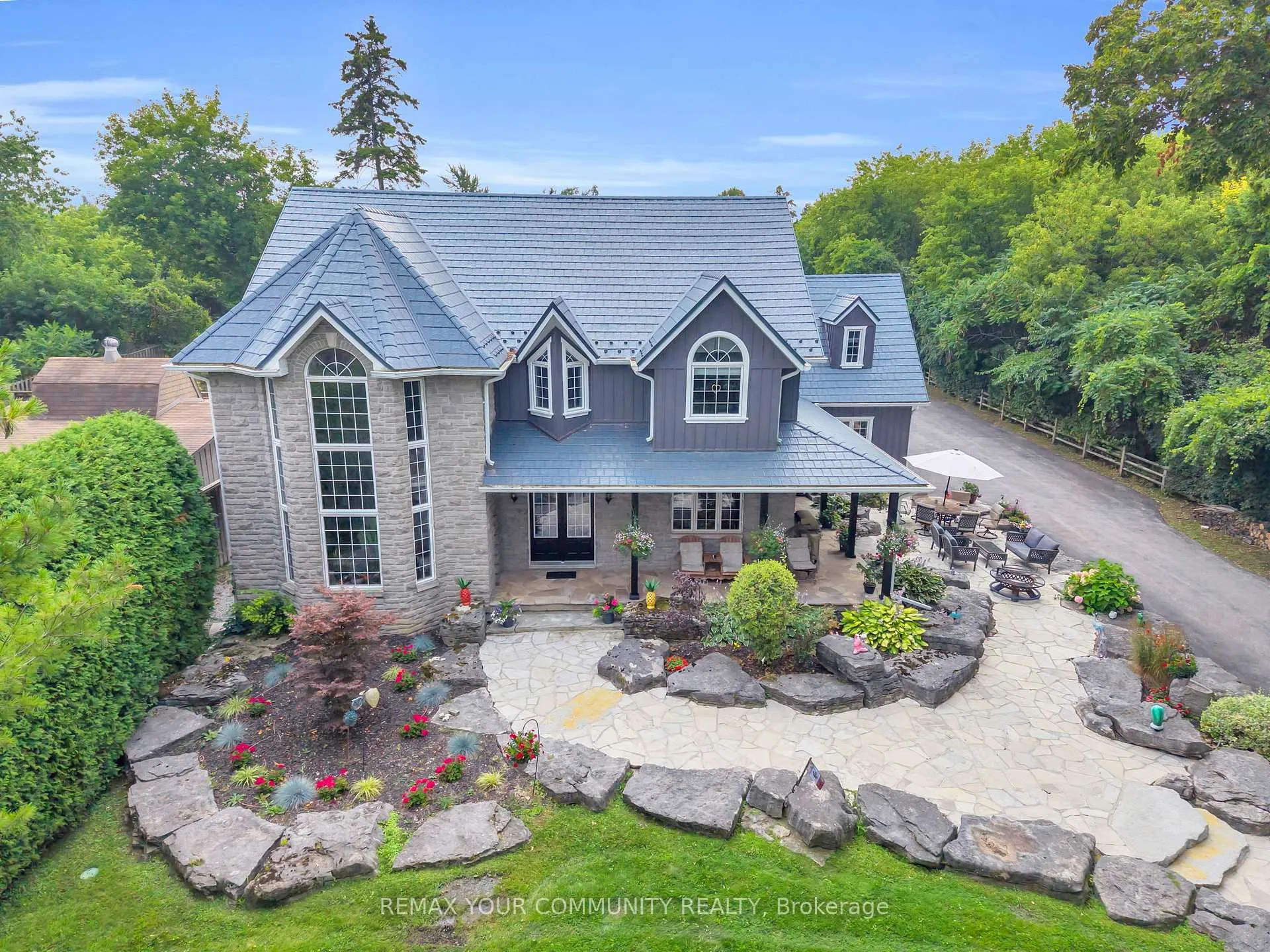 Photo 8 of 515 Lake Drive E, Georgina, Historic Lakeshore Communities — HOMEH