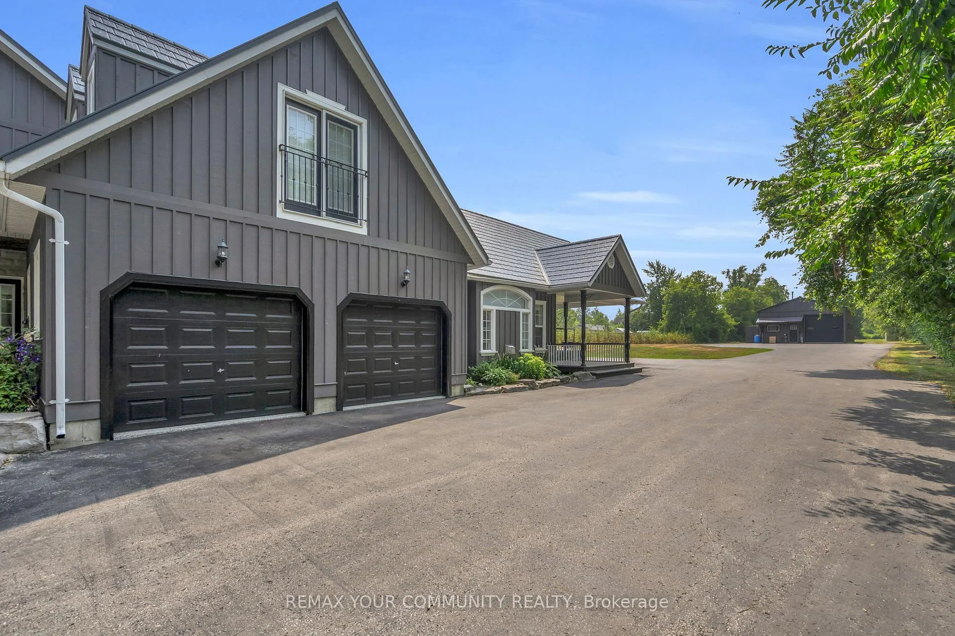 Photo 9 of 515 Lake Drive E, Georgina, Historic Lakeshore Communities — HOMEH