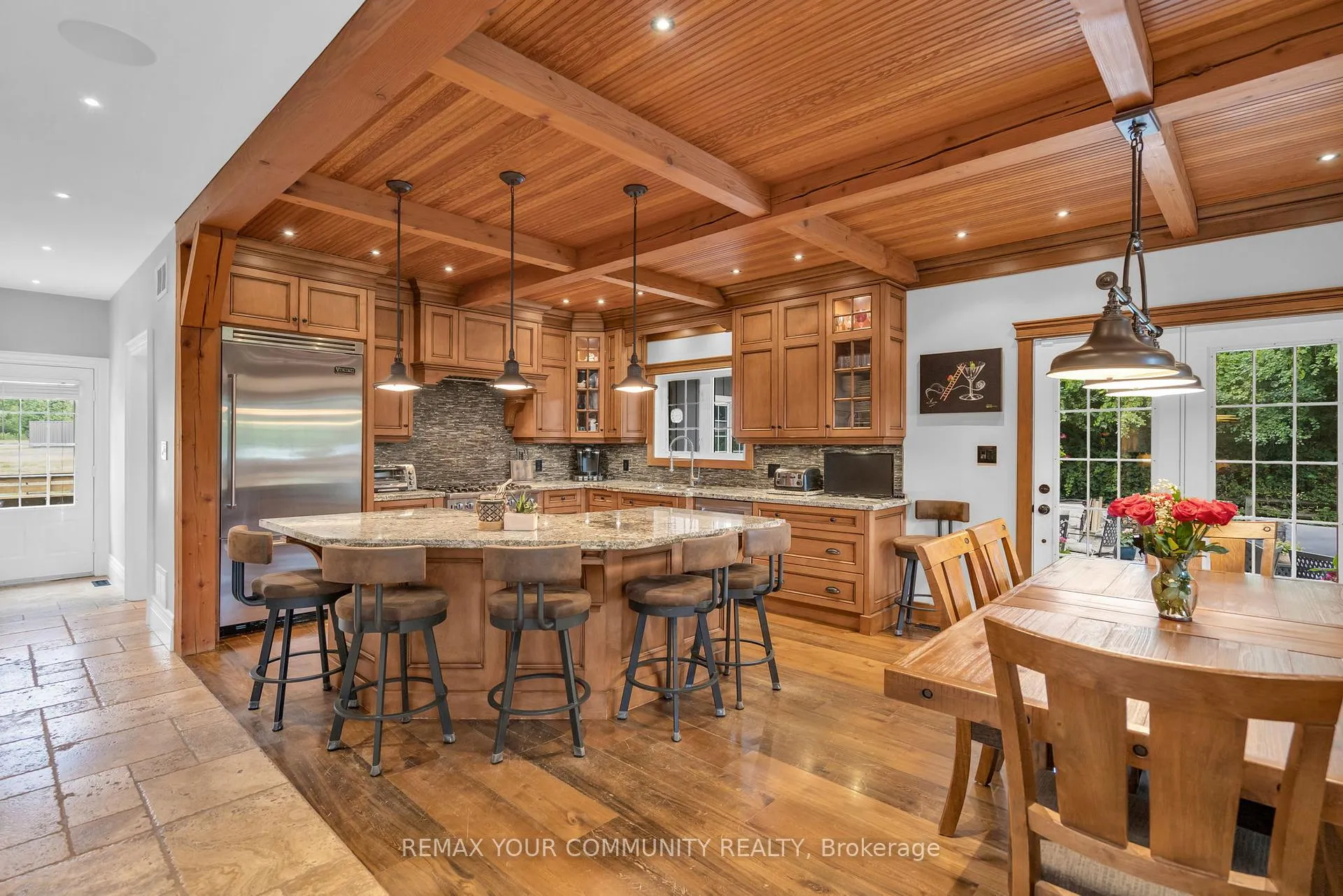 Photo 17 of 515 Lake Drive E, Georgina, Historic Lakeshore Communities — HOMEH