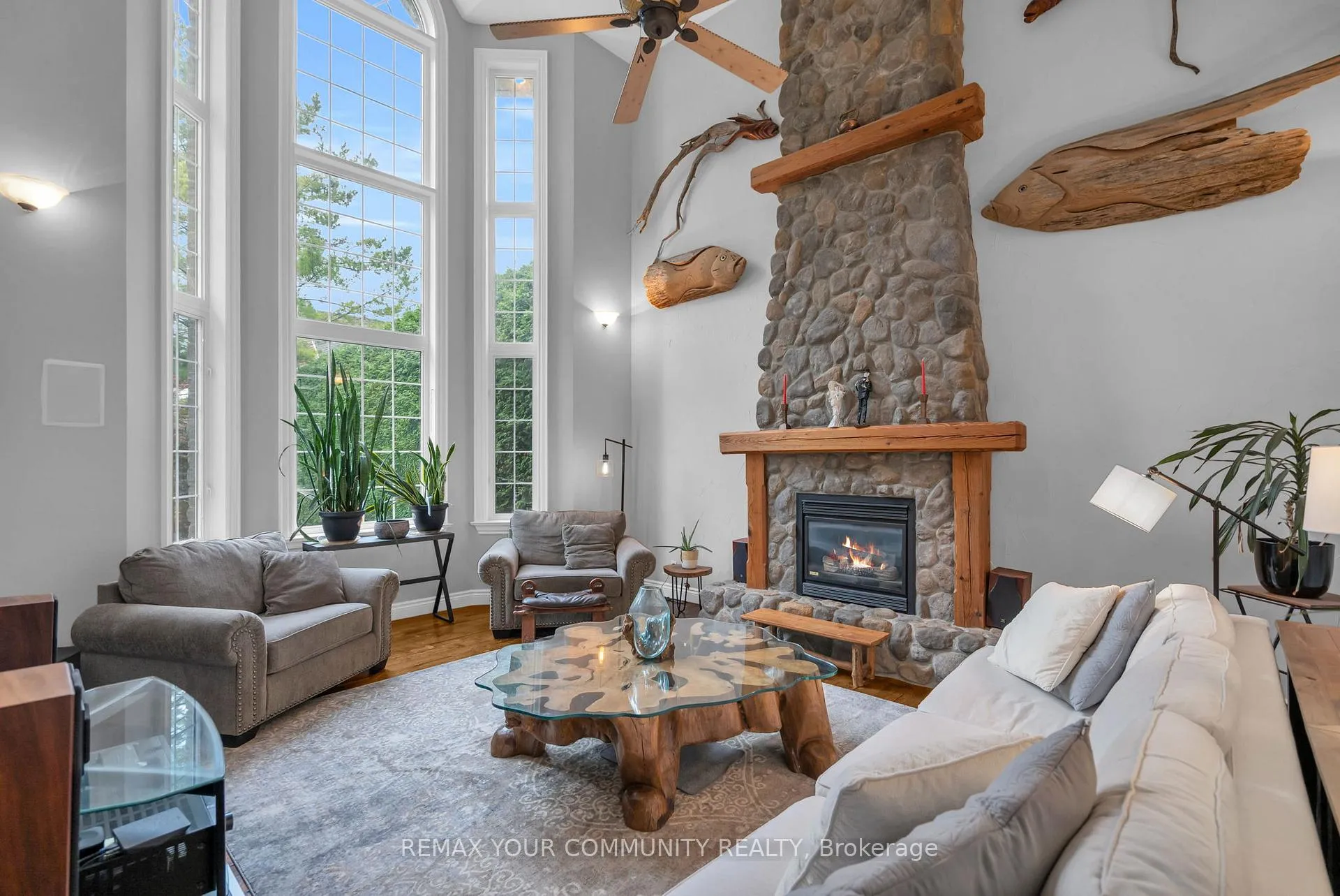 Photo 21 of 515 Lake Drive E, Georgina, Historic Lakeshore Communities — HOMEH