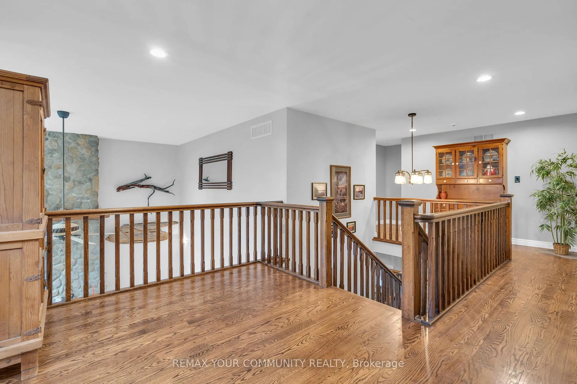 Photo 28 of 515 Lake Drive E, Georgina, Historic Lakeshore Communities — HOMEH