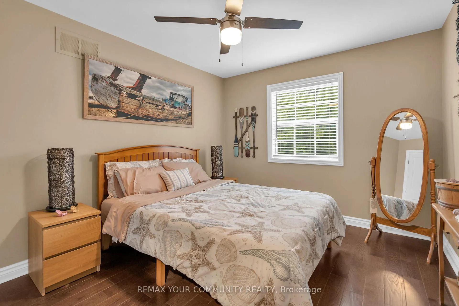 Photo 32 of 515 Lake Drive E, Georgina, Historic Lakeshore Communities — HOMEH