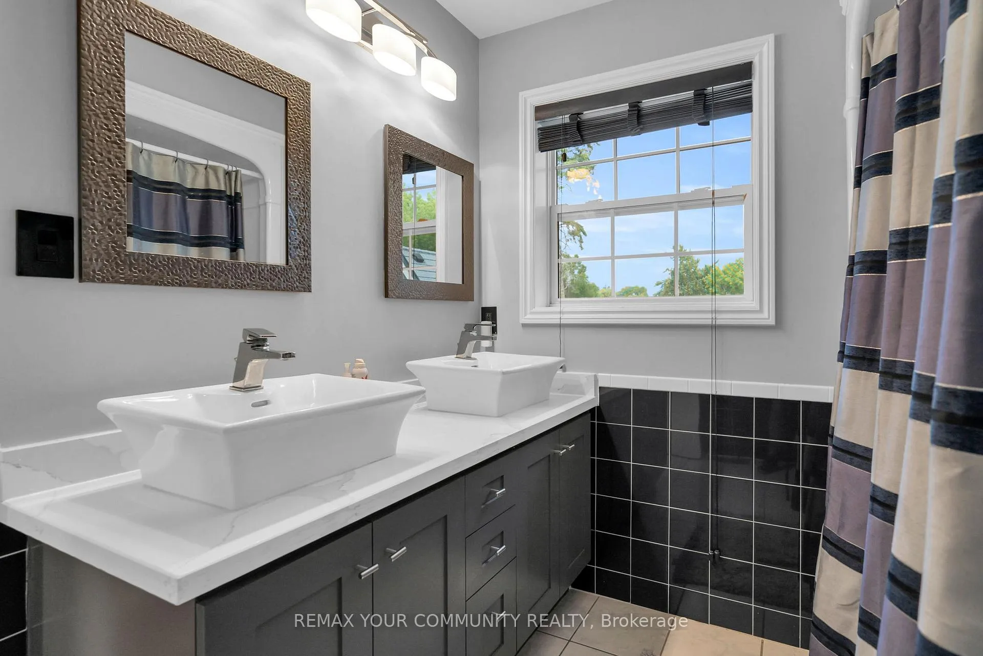 Photo 34 of 515 Lake Drive E, Georgina, Historic Lakeshore Communities — HOMEH