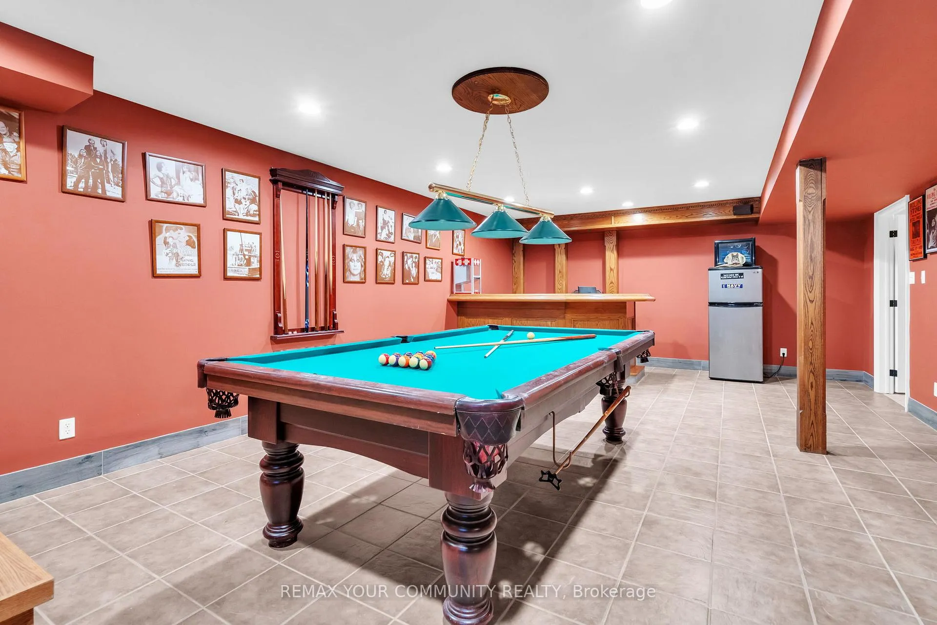 Photo 35 of 515 Lake Drive E, Georgina, Historic Lakeshore Communities — HOMEH