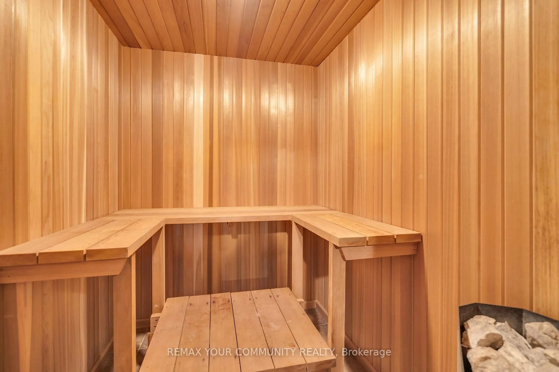 Photo 37 of 515 Lake Drive E, Georgina, Historic Lakeshore Communities — HOMEH