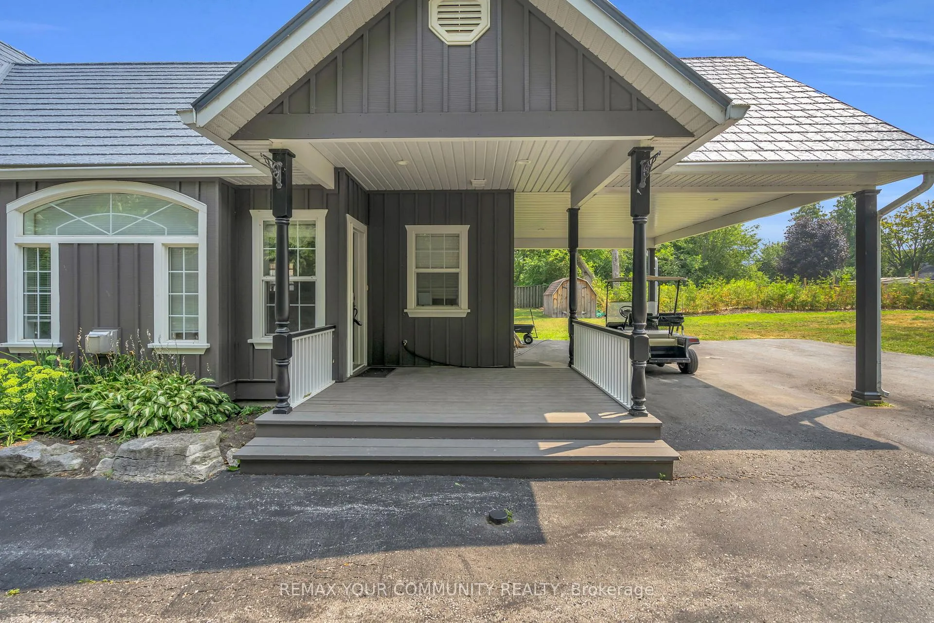 Photo 40 of 515 Lake Drive E, Georgina, Historic Lakeshore Communities — HOMEH