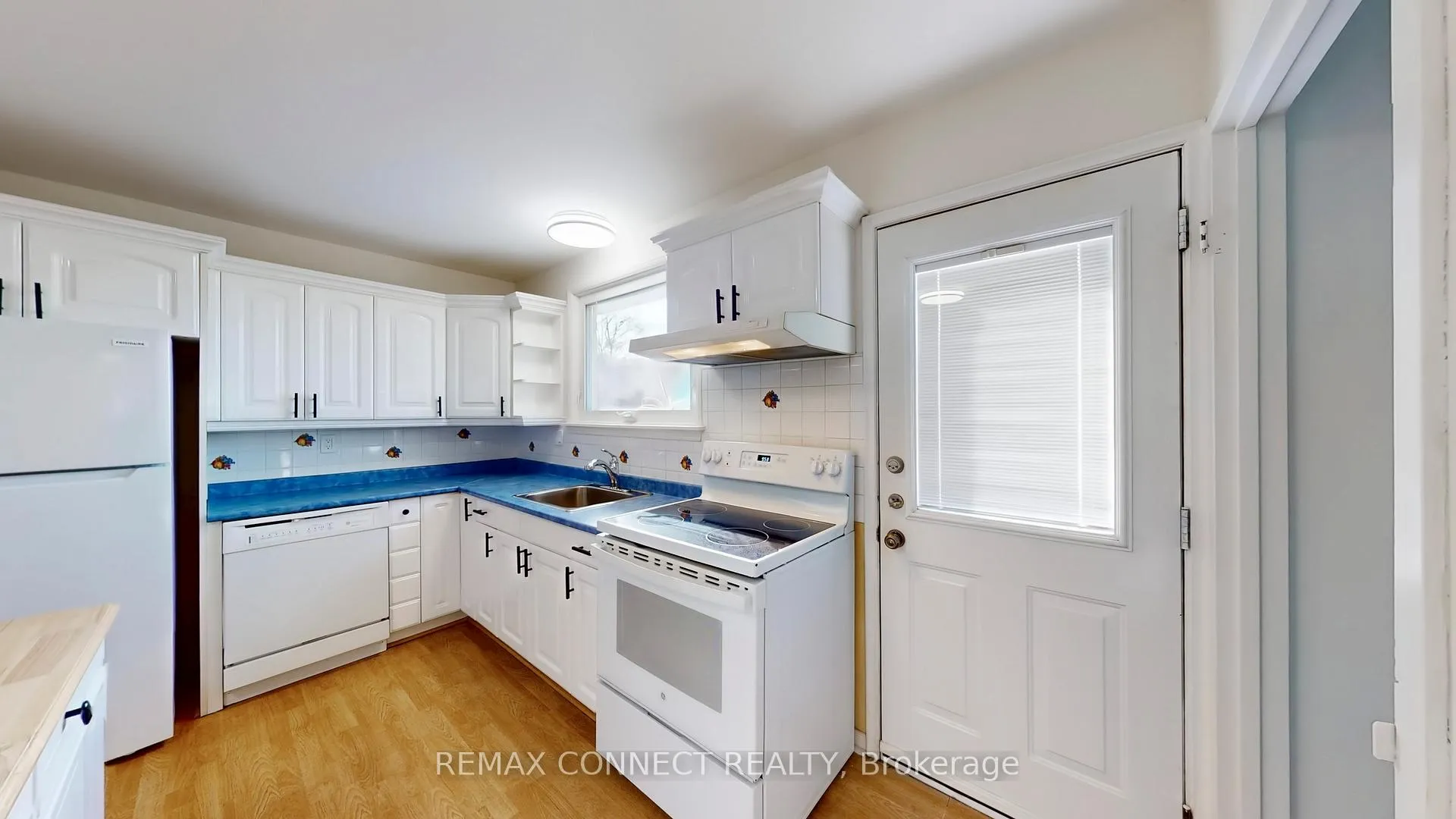 Photo 16 of 3 Rosewell Street, Hamilton, Randall — HOMEH