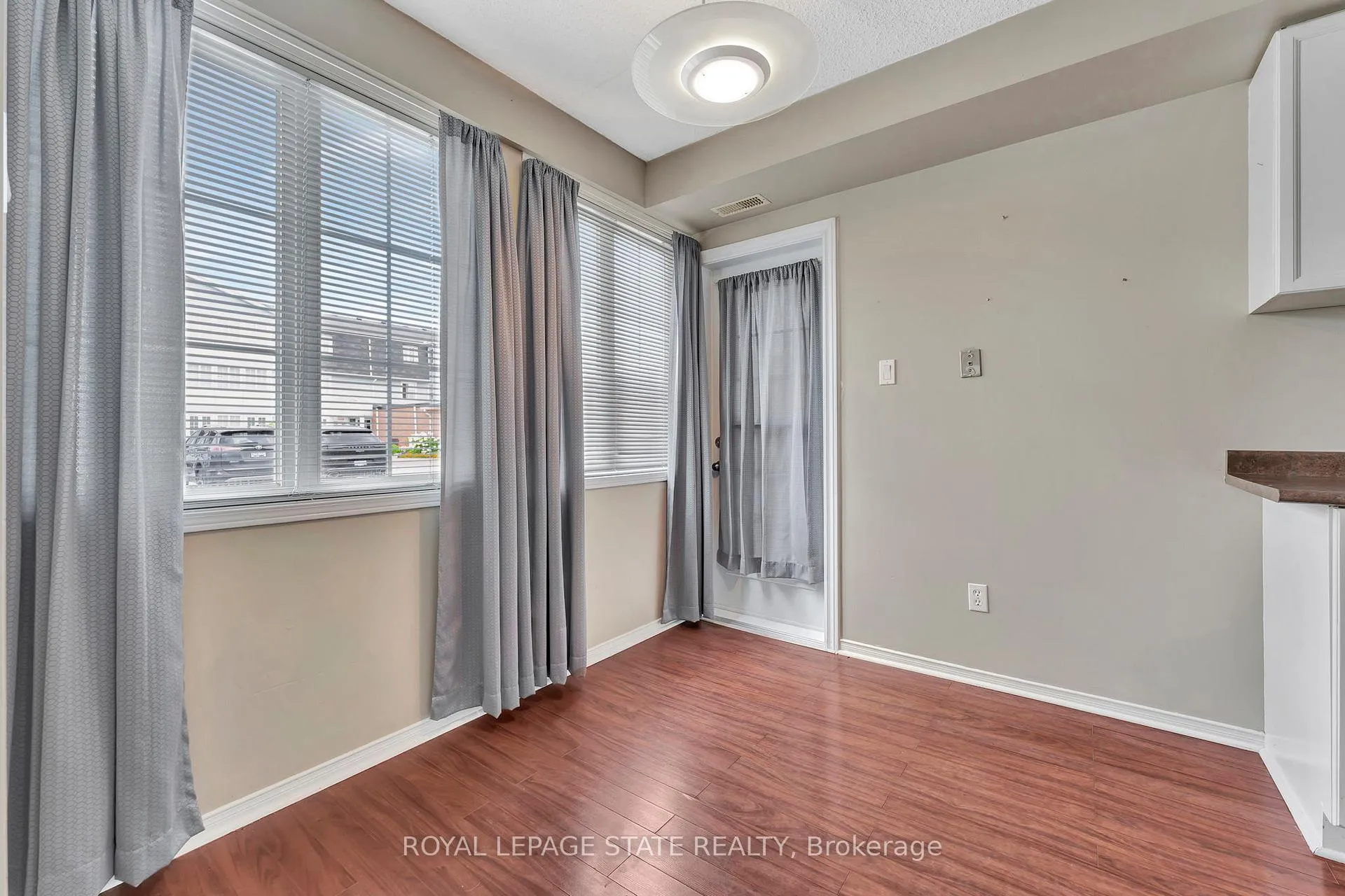 Photo 16 of Unit 101, 500 Silverbirch Boulevard, Hamilton, Rural Glanbrook — HOMEH