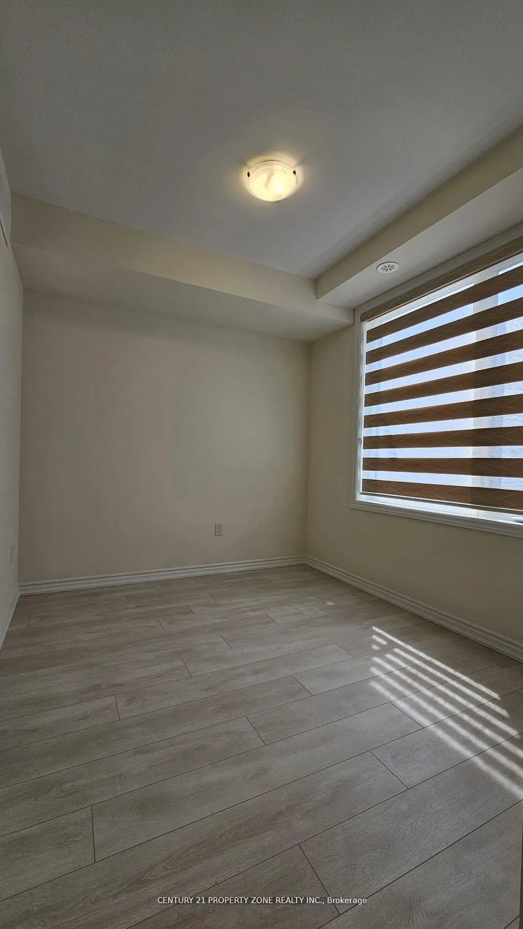 Photo 6 of Unit 81, 25 Knotsberry Circle, Brampton, Bram West — HOMEH