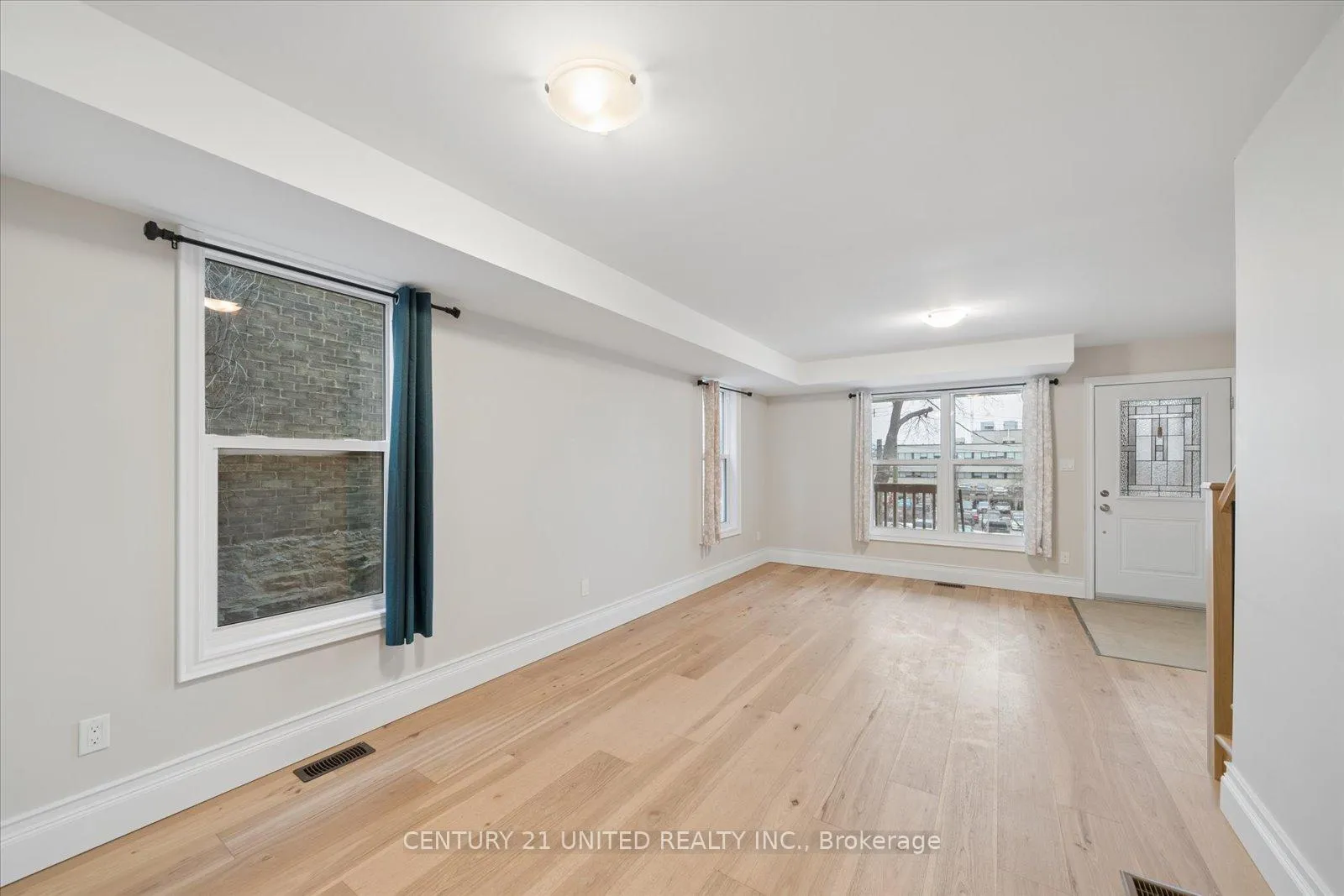 Photo 11 of Unit 512, 514 College Street, Peterborough, Town Ward 3 — HOMEH