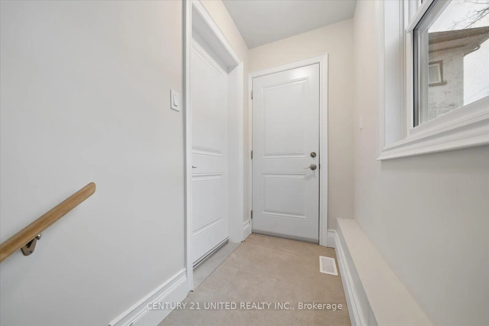 Photo 33 of Unit 512, 514 College Street, Peterborough, Town Ward 3 — HOMEH