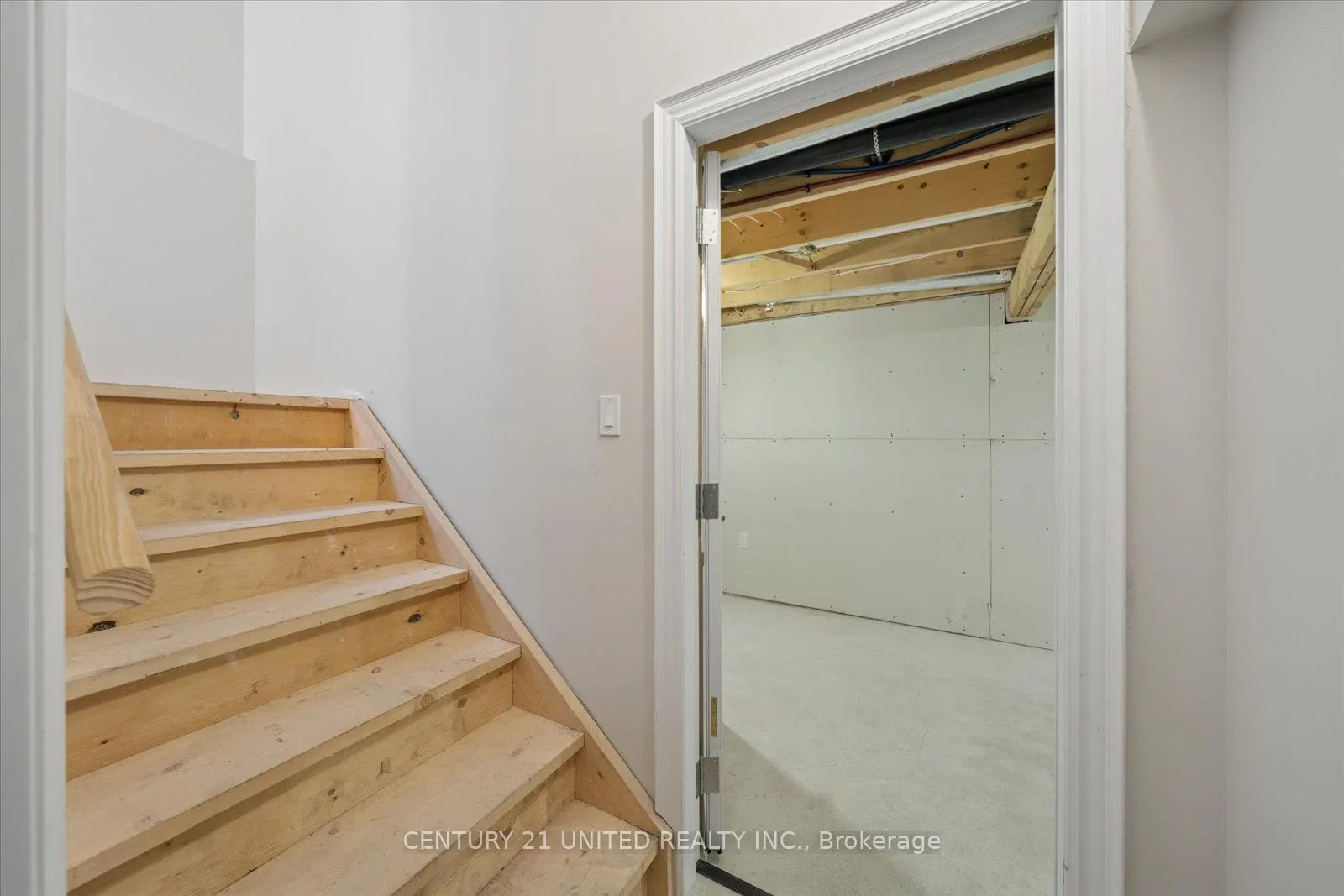 Photo 38 of Unit 512, 514 College Street, Peterborough, Town Ward 3 — HOMEH