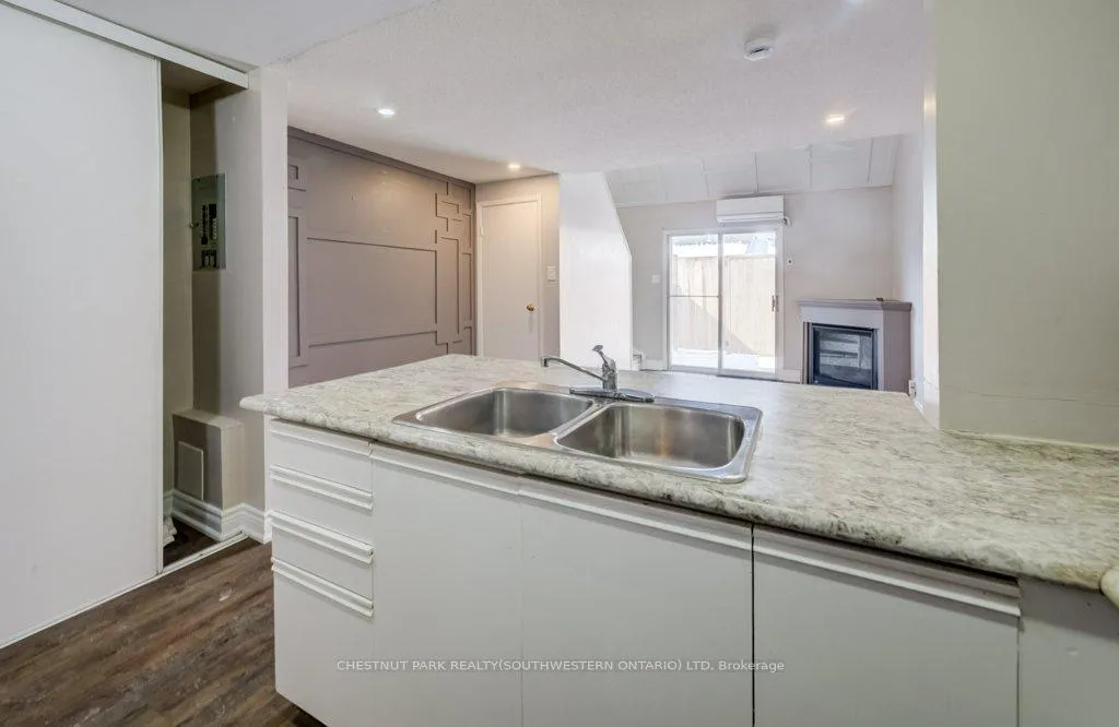 Photo 7 of Unit 35, 41 Valleyview Road, Kitchener — HOMEH