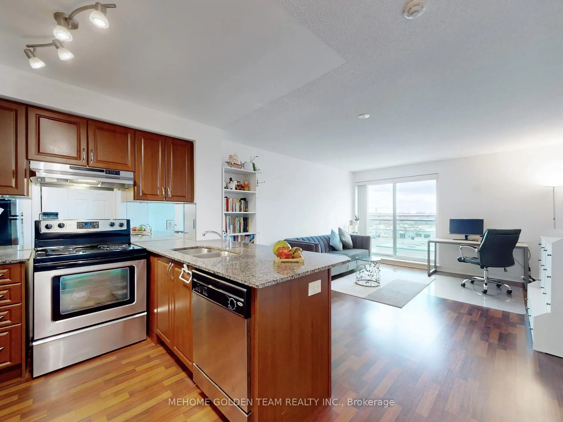 Photo 11 of Unit 531, 60 Fairfax Crescent, Scarborough, Clairlea-Birchmount — HOMEH