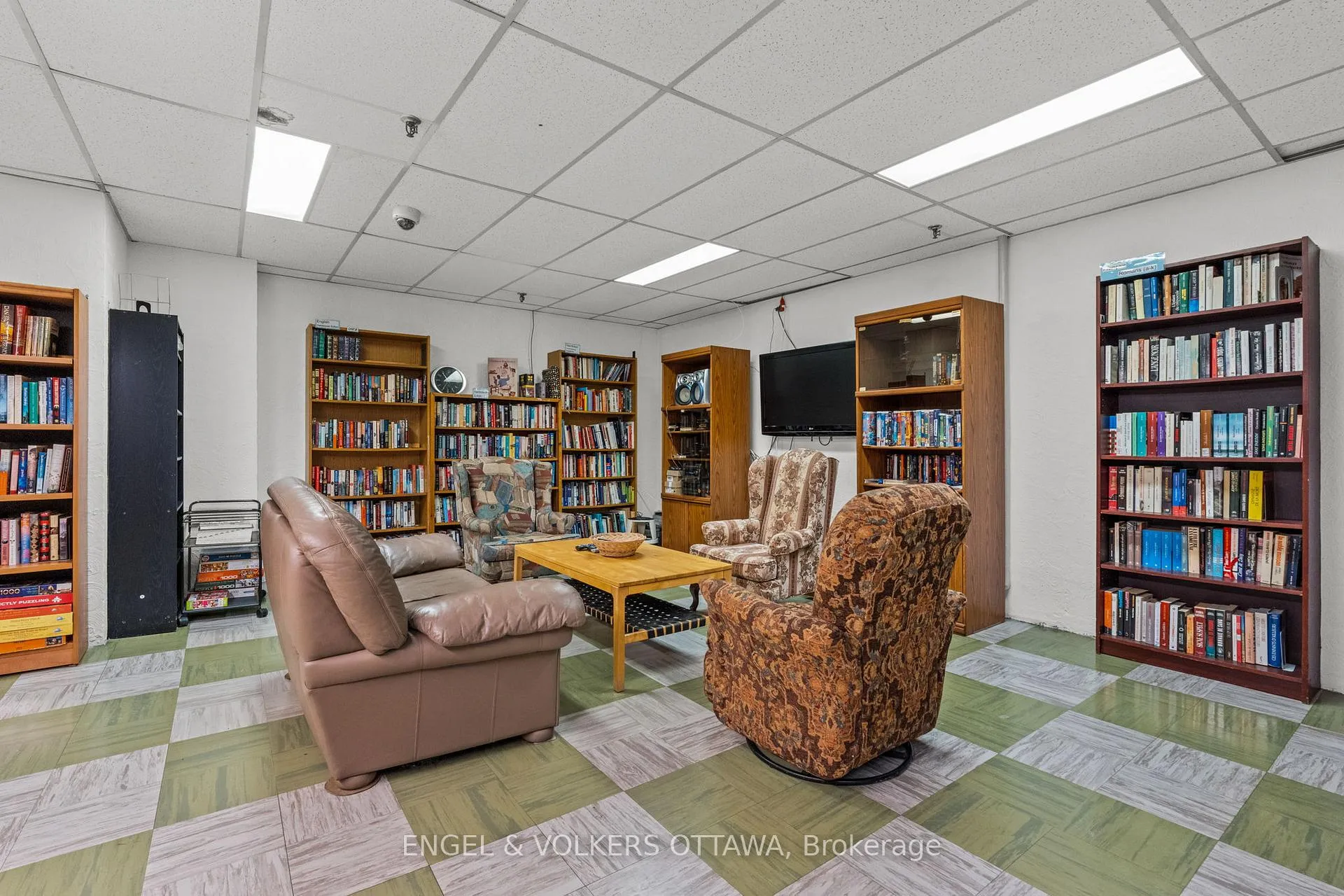 Photo 24 of Unit 2002, 665 Bathgate Drive, Ottawa, Carson Meadows — HOMEH