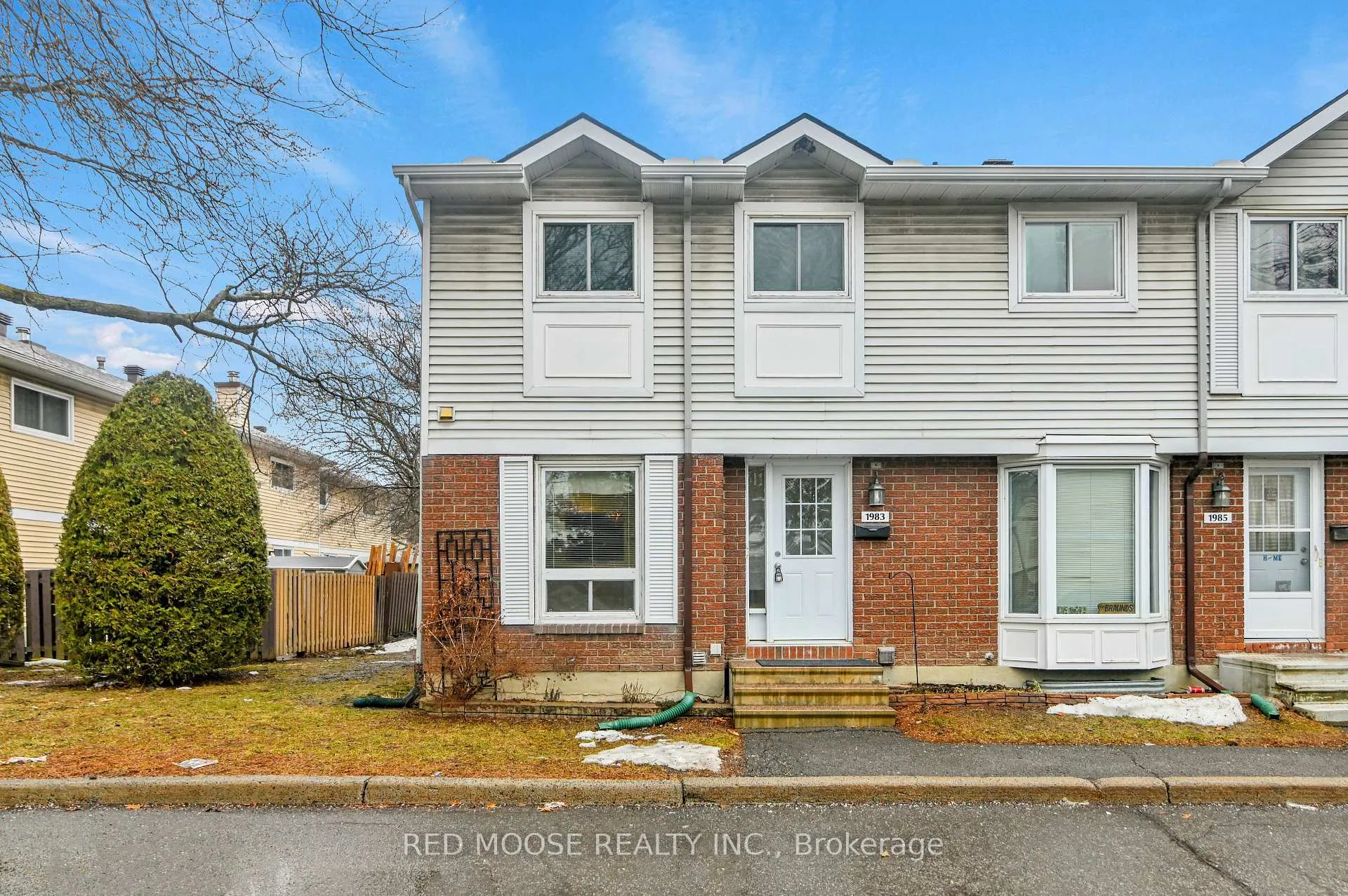 Photo 1 of 1983 Greenvale Lane, Ottawa, Chateauneuf — HOMEH