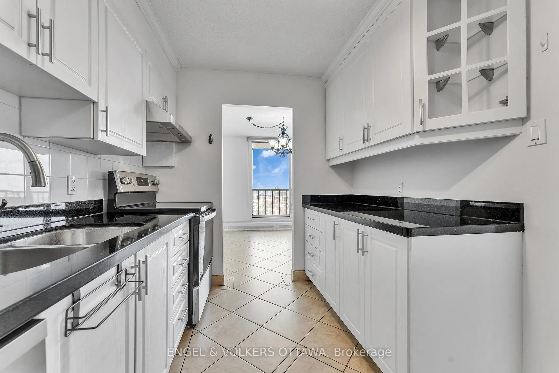 Photo 13 of Unit 2002, 665 Bathgate Drive, Ottawa, Carson Meadows — HOMEH