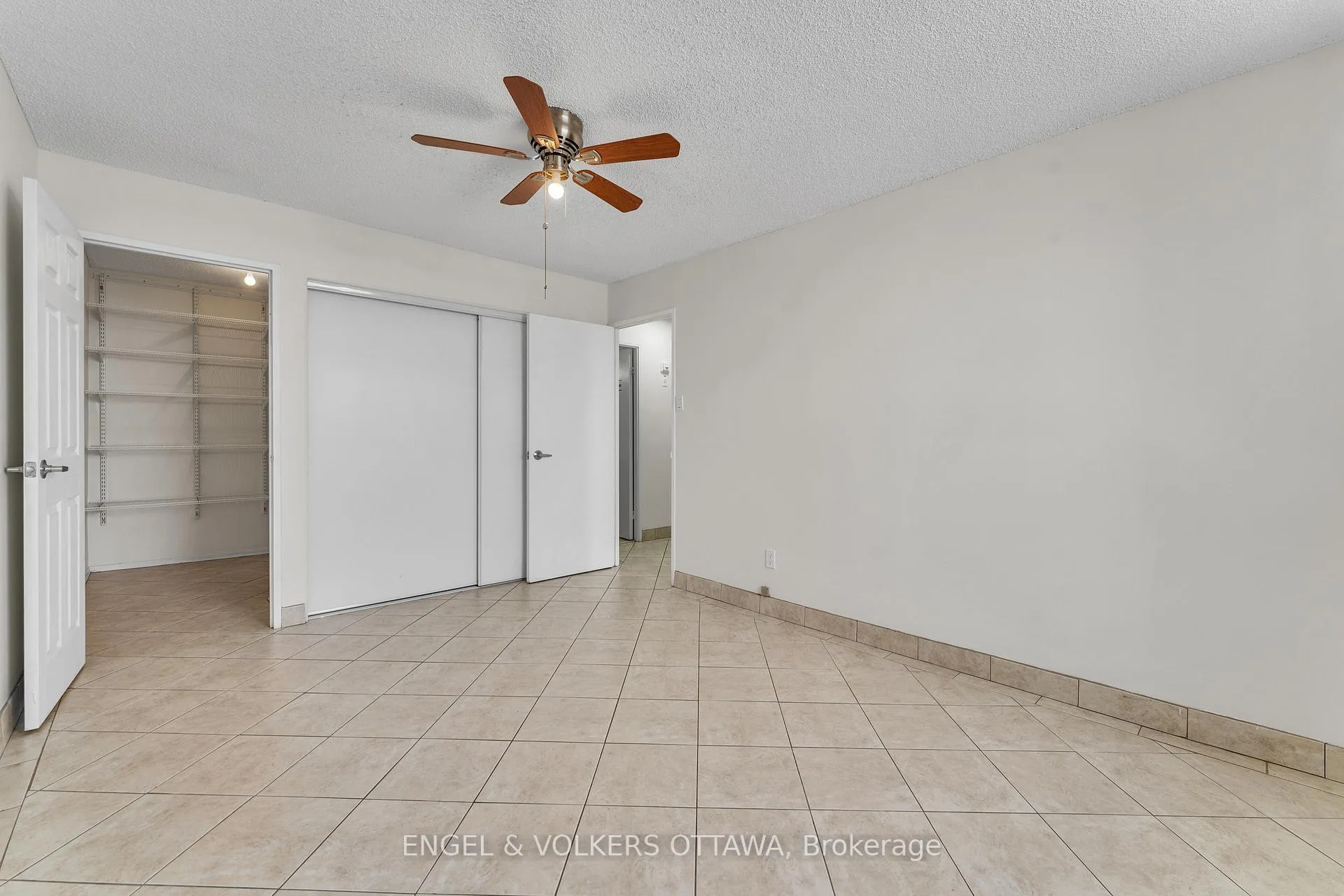 Photo 15 of Unit 2002, 665 Bathgate Drive, Ottawa, Carson Meadows — HOMEH