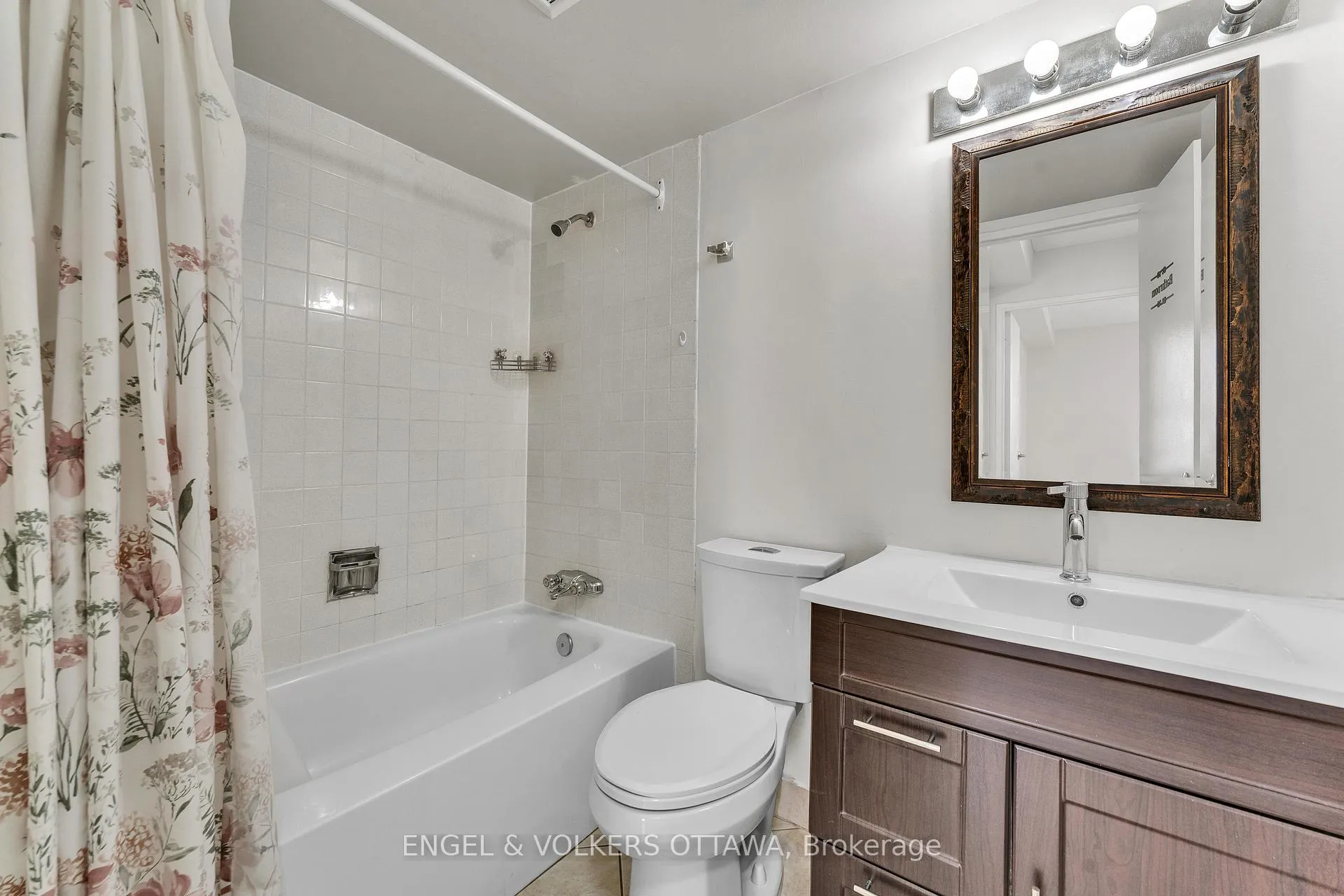 Photo 19 of Unit 2002, 665 Bathgate Drive, Ottawa, Carson Meadows — HOMEH