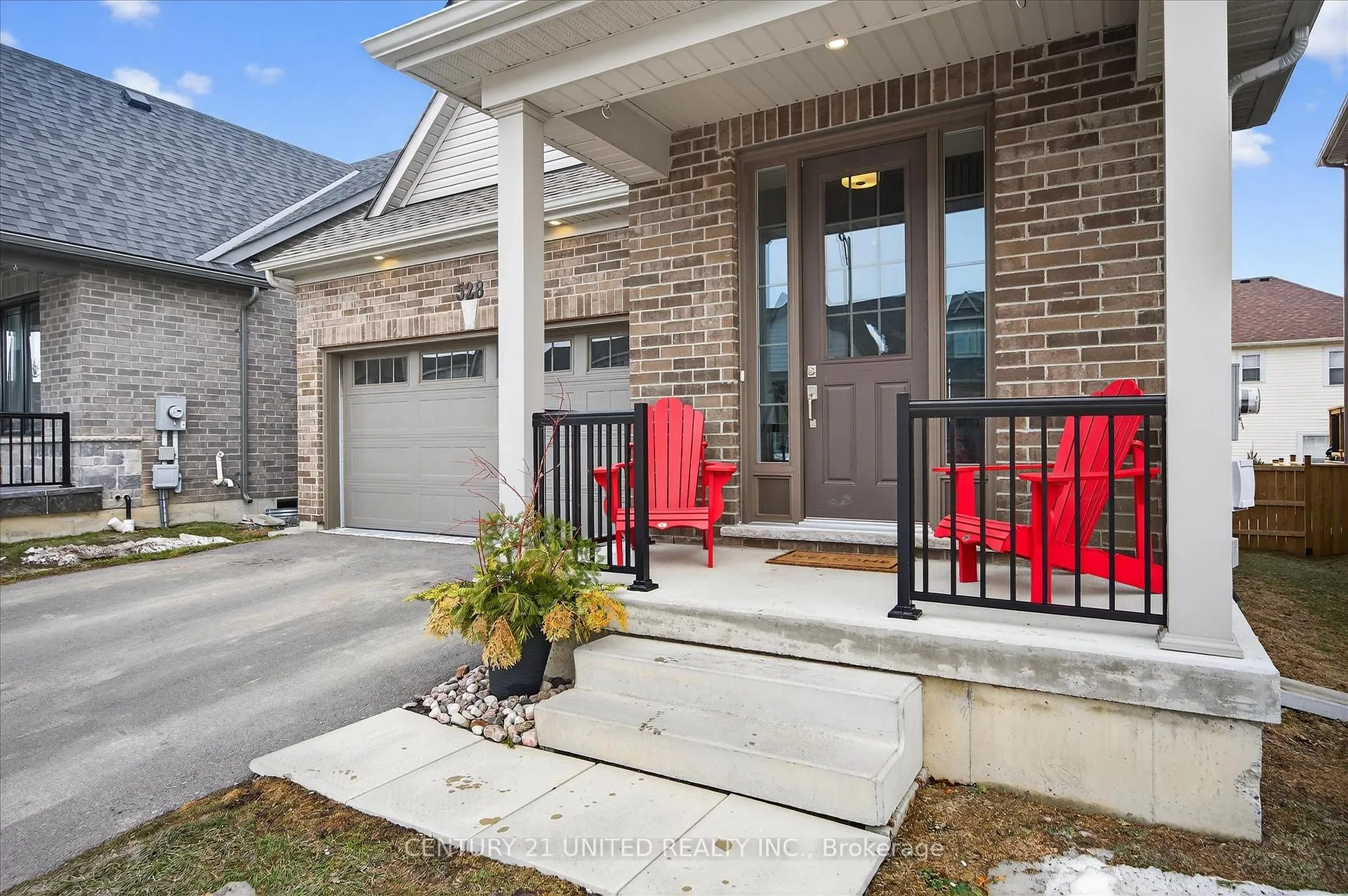Photo 9 of 528 Macintosh Grove, Peterborough, Northcrest Ward 5 — HOMEH