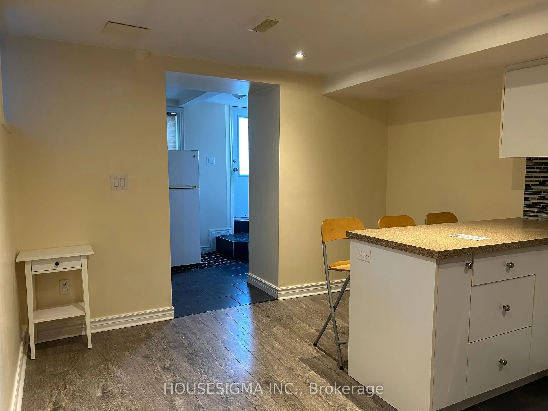 Photo 3 of 156 Rosemount Avenue, Toronto, Corso Italia-Davenport — HOMEH