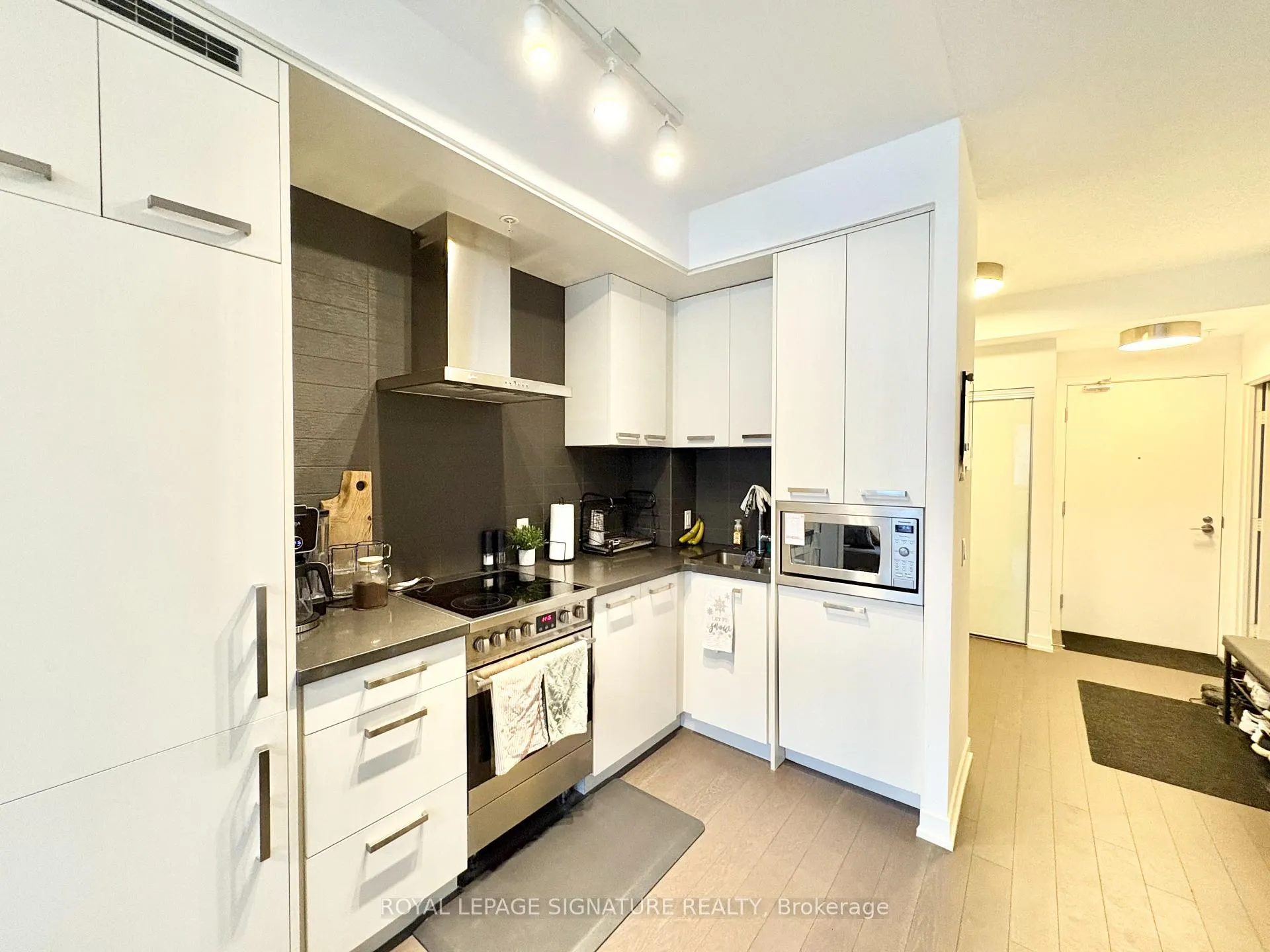 Photo 11 of Unit N805, 455 Front Street E, Toronto, Waterfront Communities — HOMEH