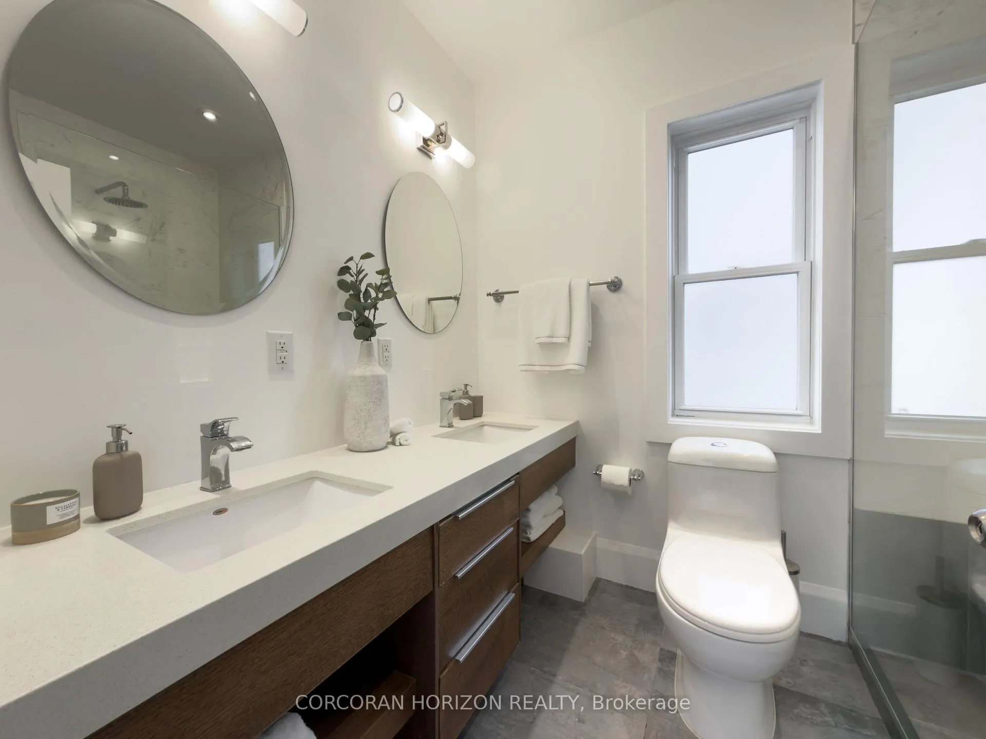 Photo 18 of 103 Manor Road E, Toronto, Mount Pleasant West — HOMEH