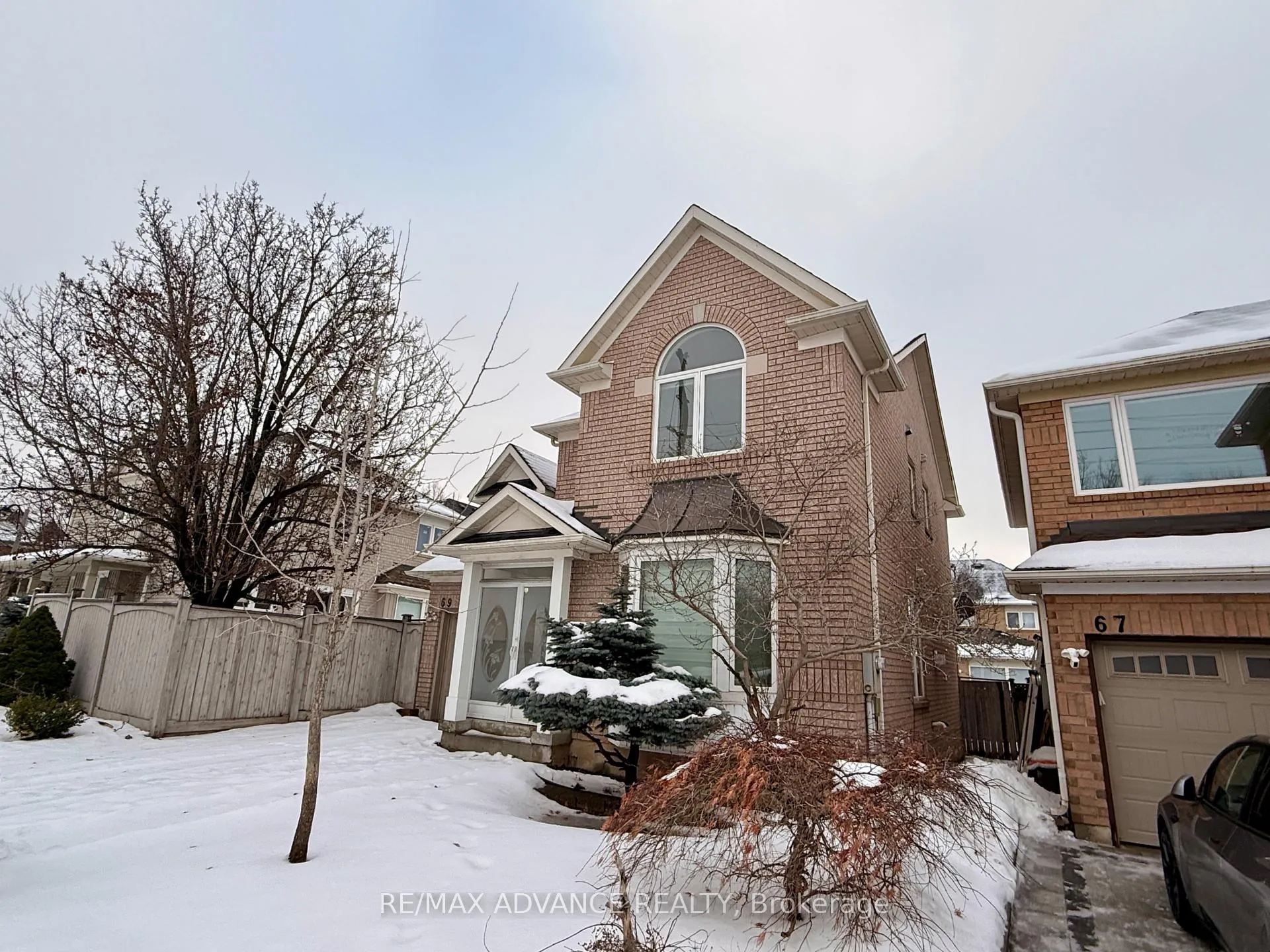Photo 2 of 69 Aries Crescent, Markham, Berczy — HOMEH